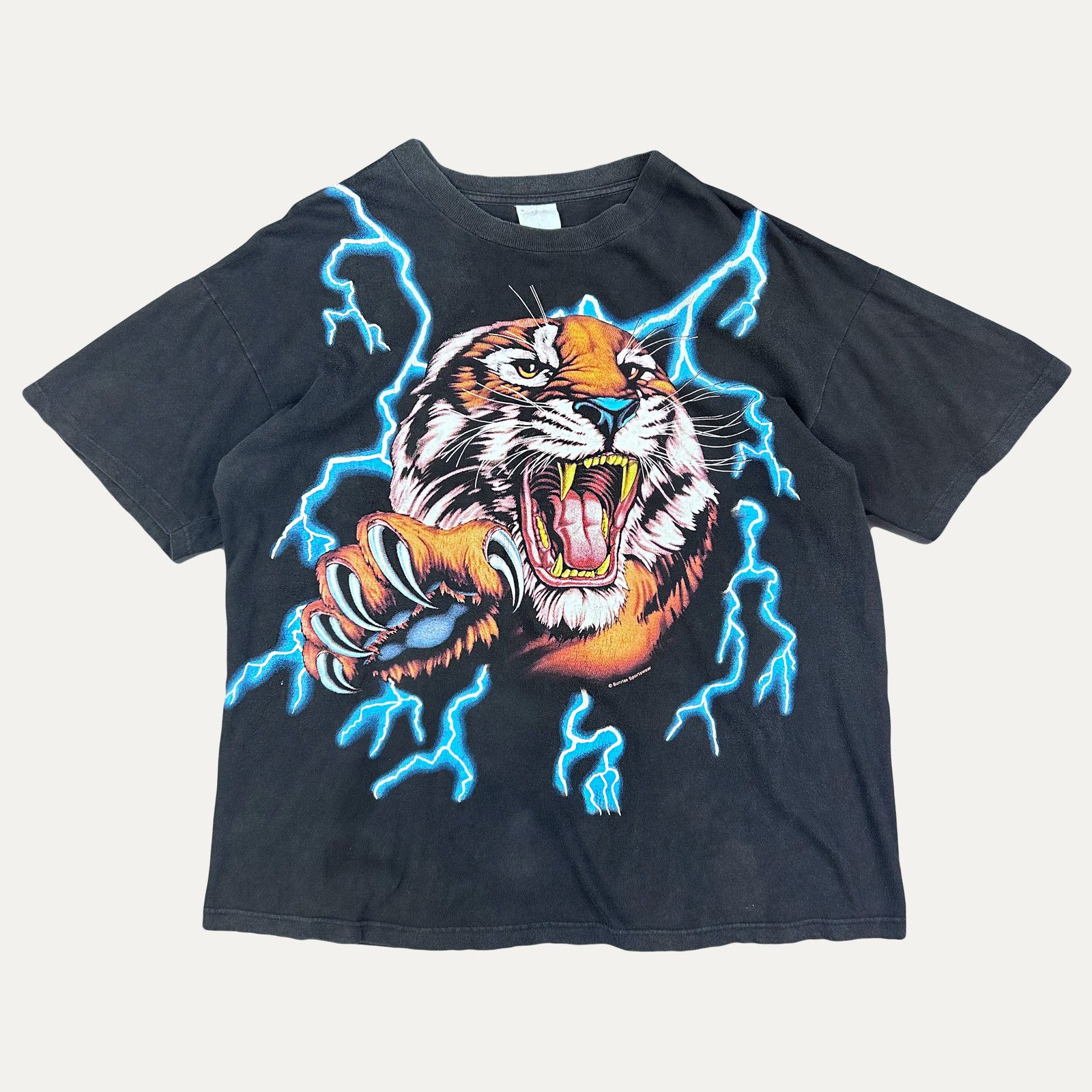 Vintage American Thunder Tiger Vintage T Shirt Hoodie, Sweatshirt | FlexRushtees.com
