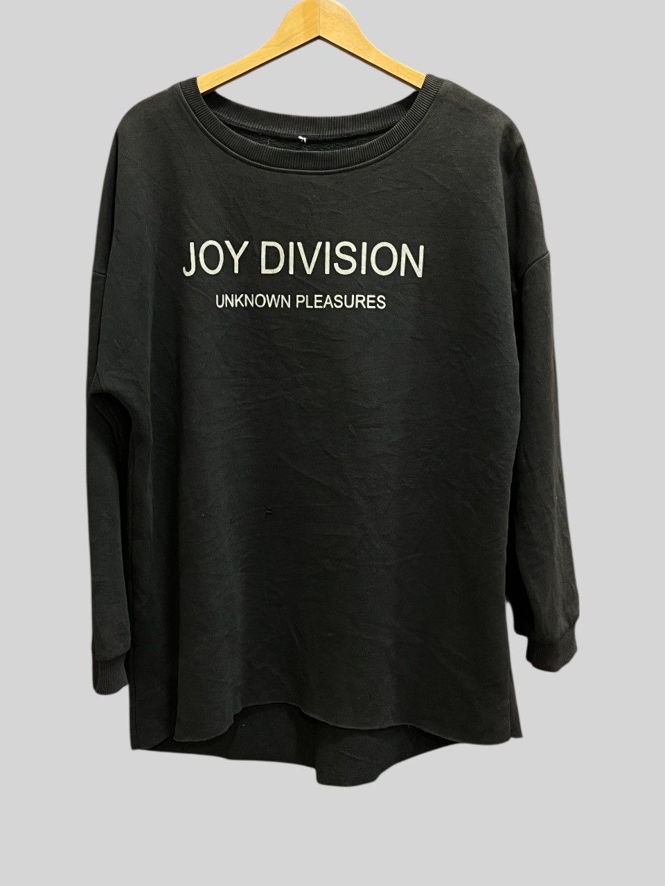 Division Vintage Joy Divisin Unknown Pleasures Sweatshirt Distressed T-Shirts, Hoodie | FlexRushtees.com