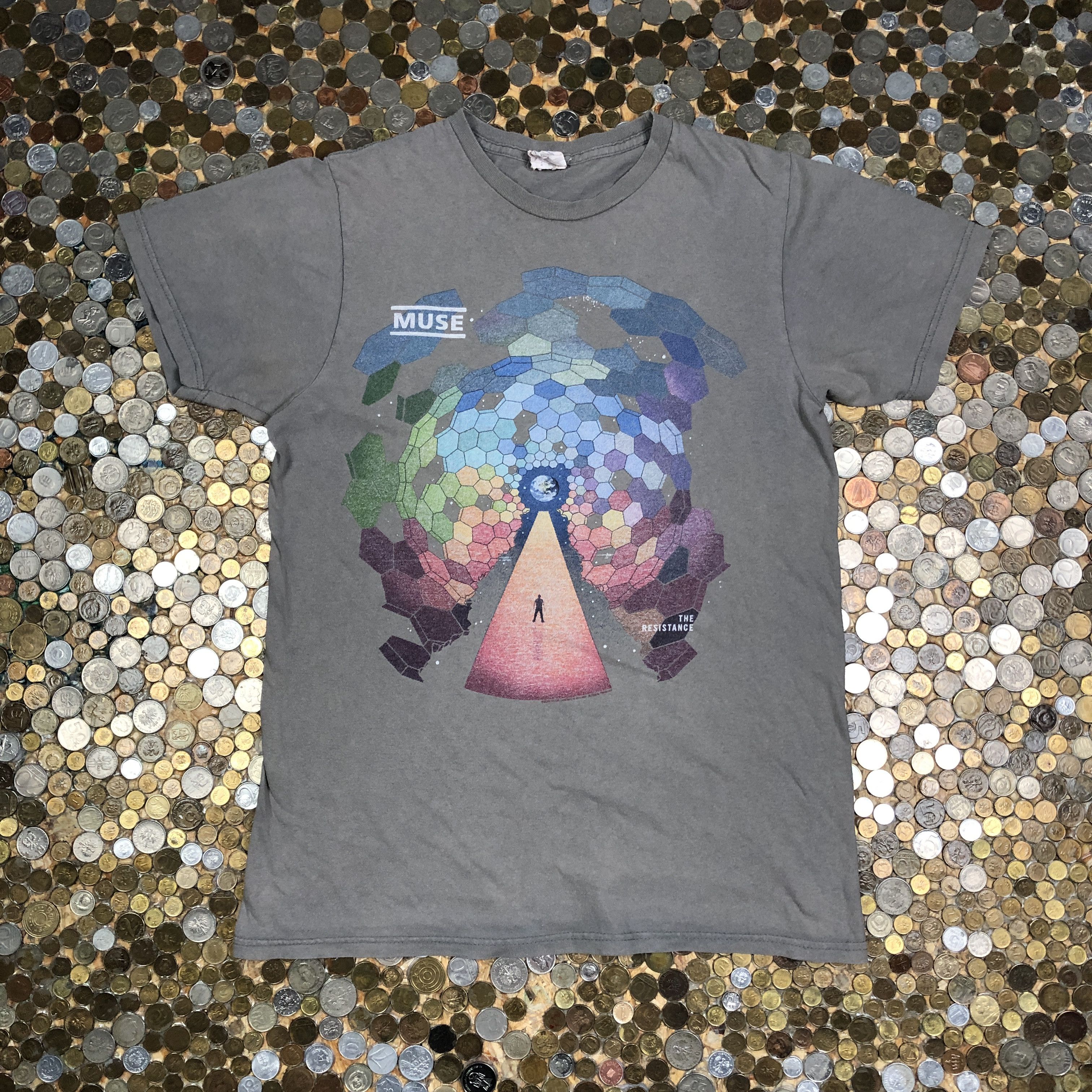 Vintage Muse The Resistance T Shirt Music Artist Hoodie, Sweatshirt | FlexRushtees.com