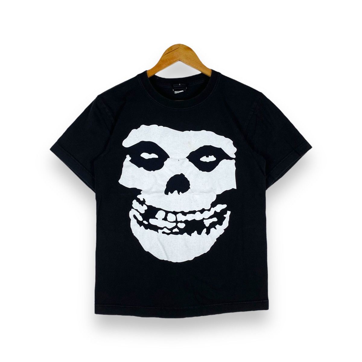 Misfits X Vintage Vintage 00 S Misfits American Horror Punk Rock Band Tee Hoodie, Sweatshirt | FlexRushtees.com