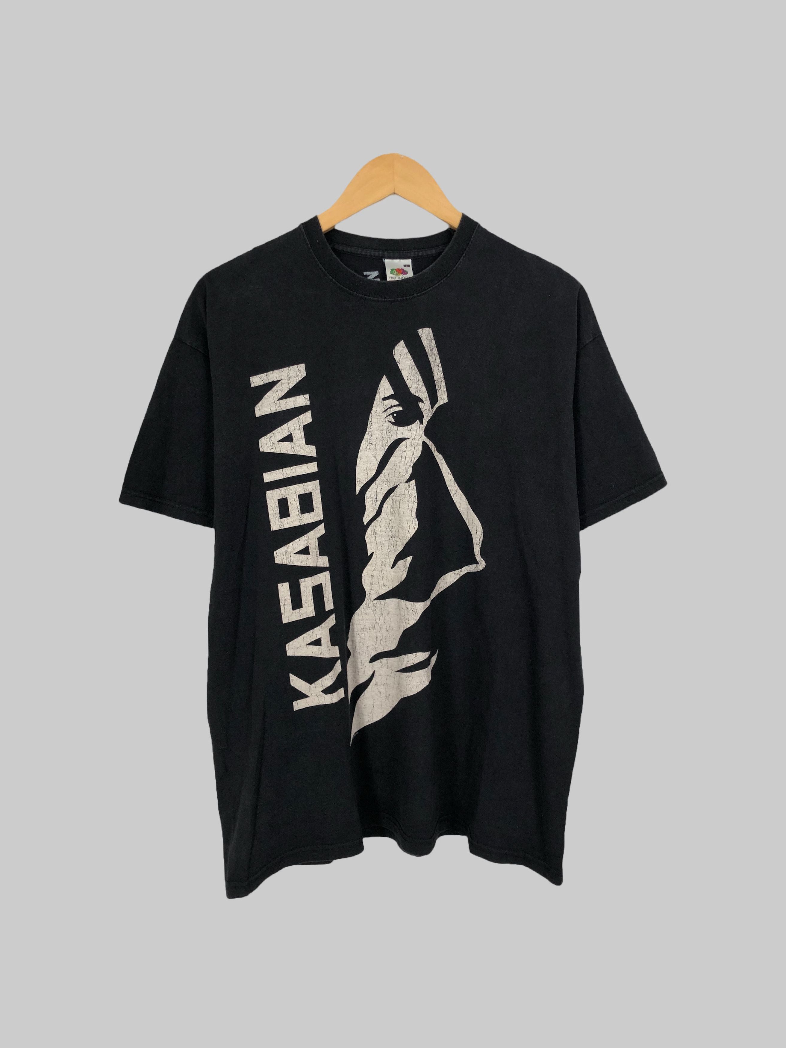 Vintage 2011 Kasabian Kings Of Leon Arctic Monkeys T-Shirts, Hoodie, Sweatshirt | FlexRushtees.com