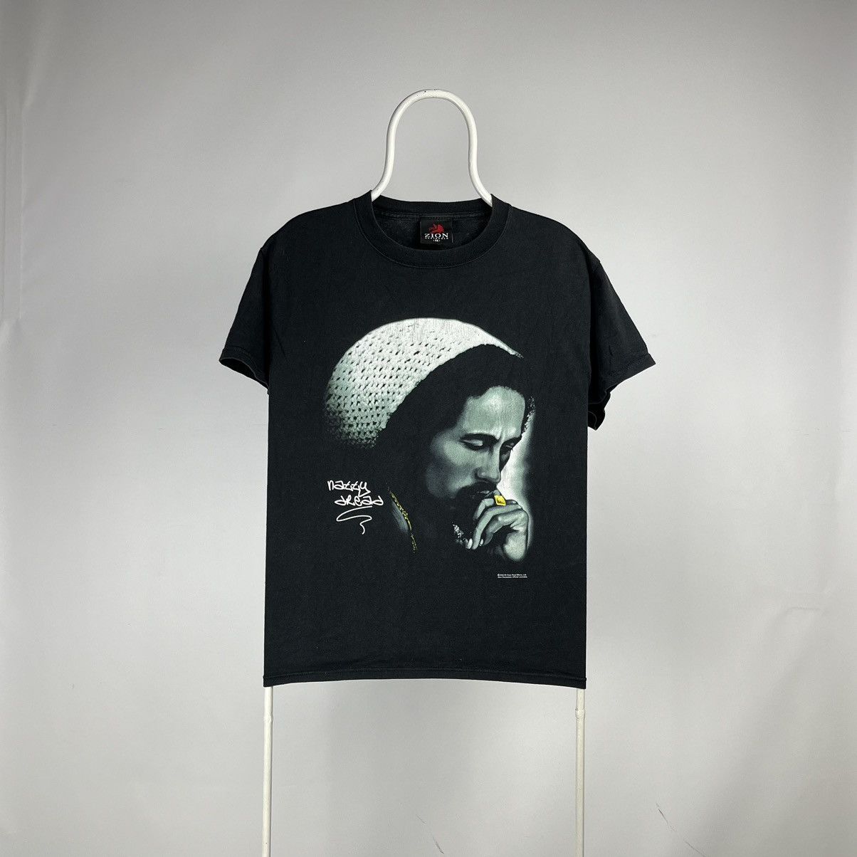 Marley Bob Marley Tshirt 2004 Rap Tee Size Medium Hoodie, Sweatshirt | FlexRushtees.com