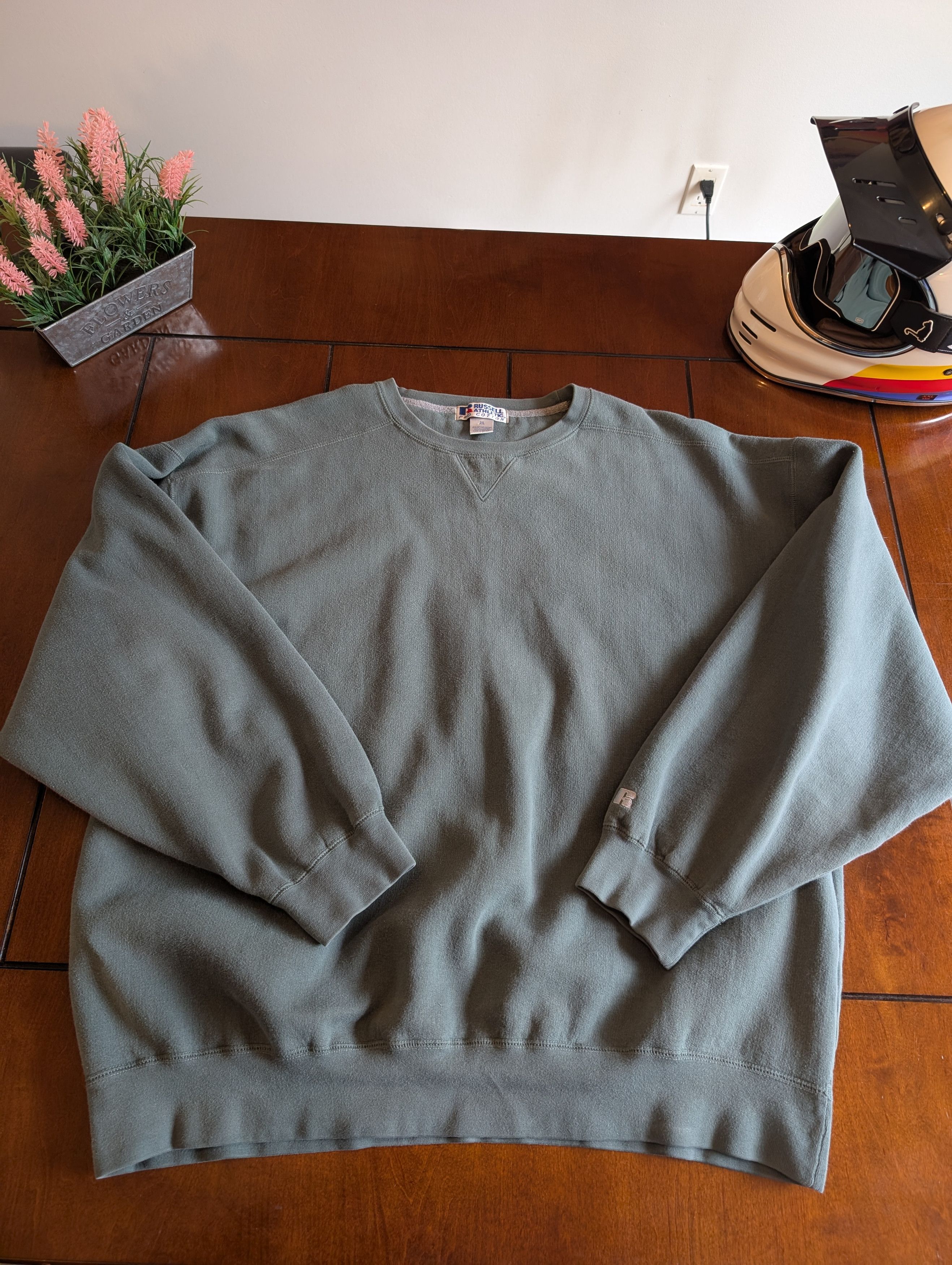Vintage Russell Athletic Sweatshirts