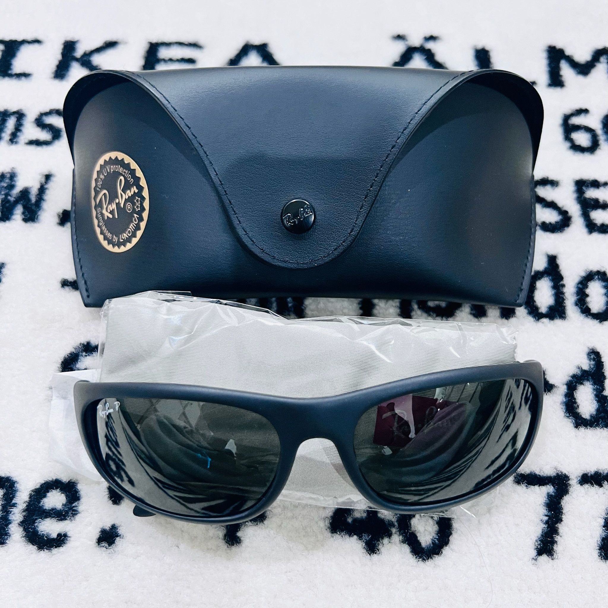 Rayban Rb4033 Polarized Predator Wrap Sunglasses