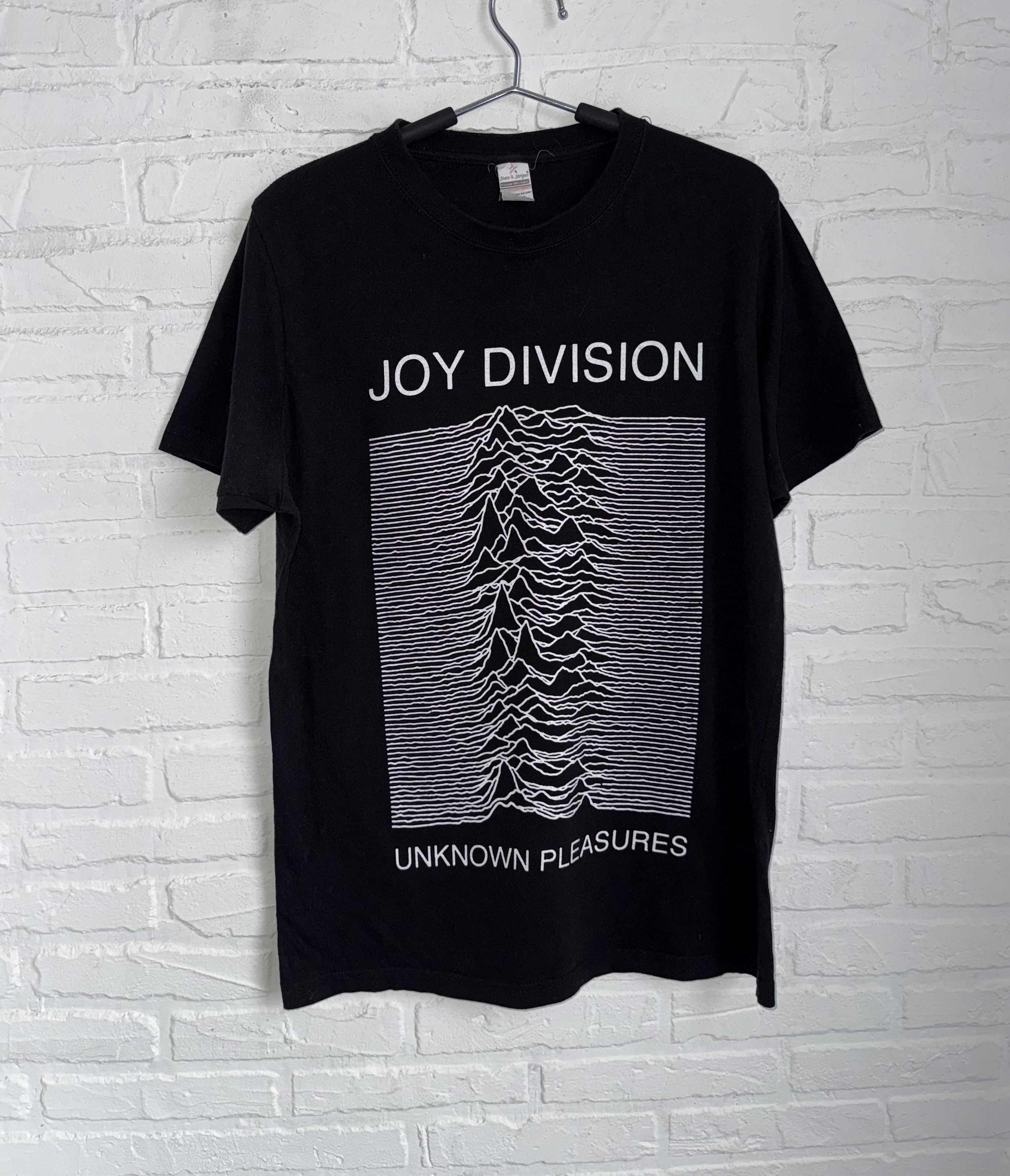 Band Tees Peter Hook The Light Joy Division Unknown Pleasures Tee Hoodie, Sweatshirt | FlexRushtees.com