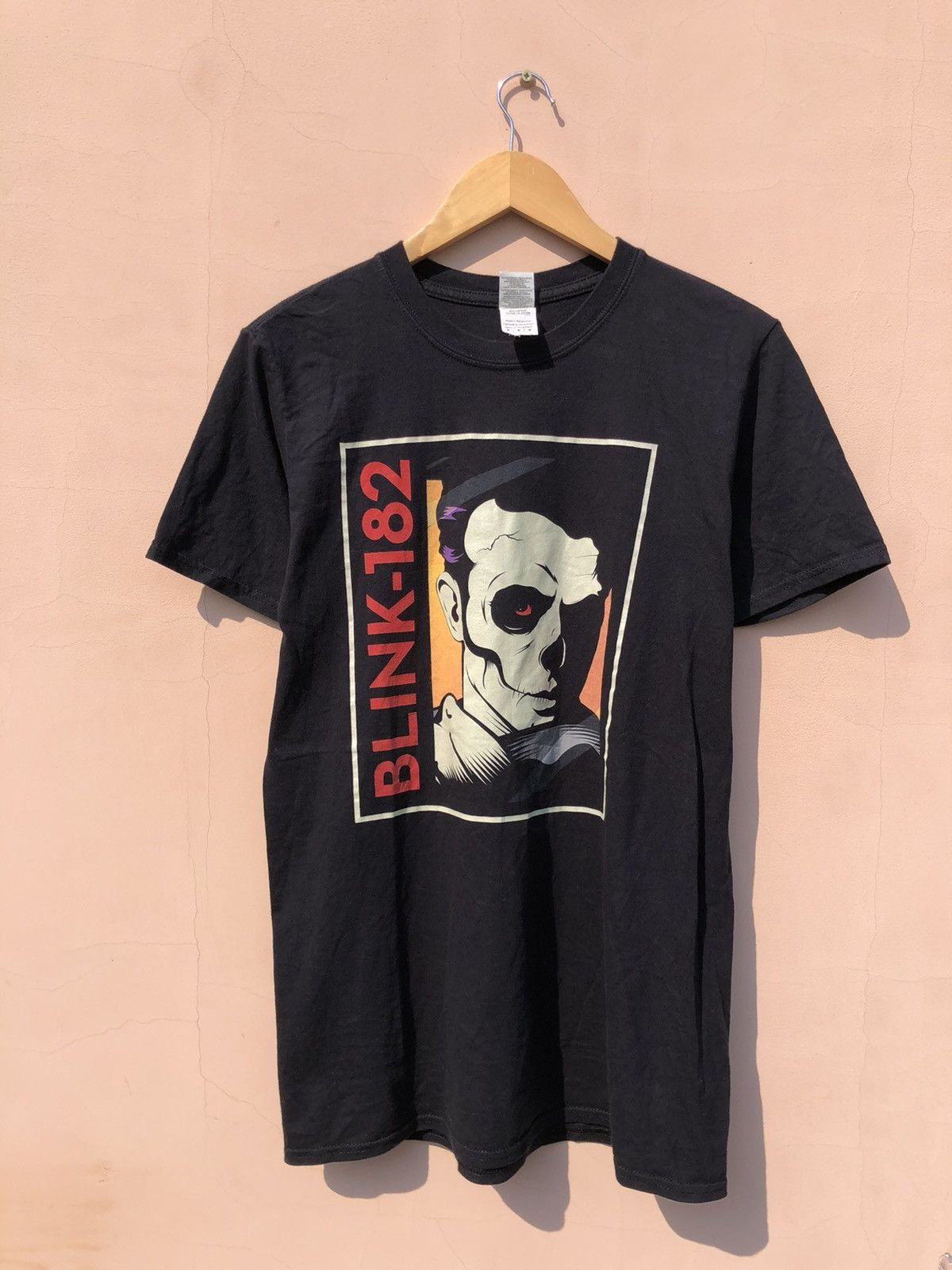 Vintage 2000s Blink 182 Black Tee Green Day Sum 41 Hoodie, Sweatshirt | FlexRushtees.com