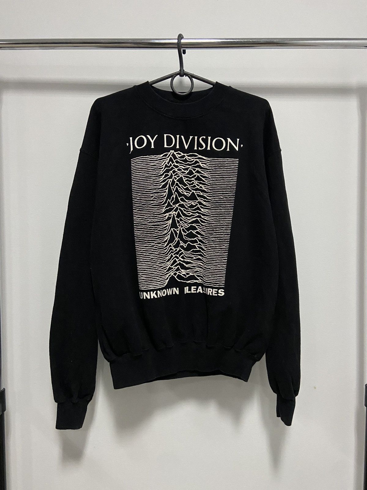Vintage Joy Division Unknown Pleasures Big Print Sweatshirt Vintage T-Shirts, Hoodie | FlexRushtees.com