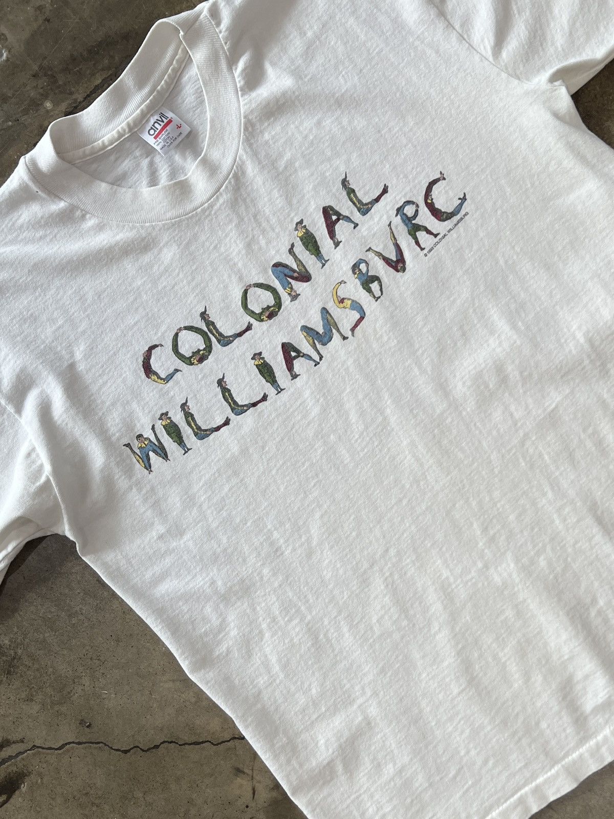 Vintage 90s Colonial Williamsburg Picture Book Tee Large Hoodie, Sweatshirt | FlexRushtees.com