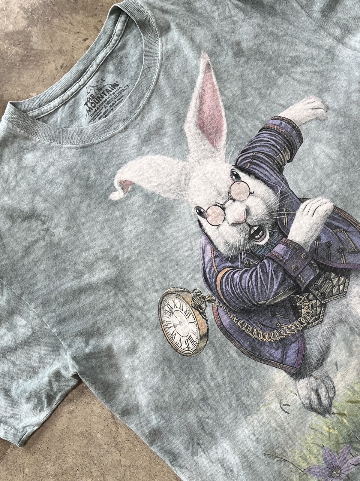 Vintage The Mountian Alice In Wonderland White Bunny Dyed Tee Large Hoodie, Sweatshirt | FlexRushtees.com