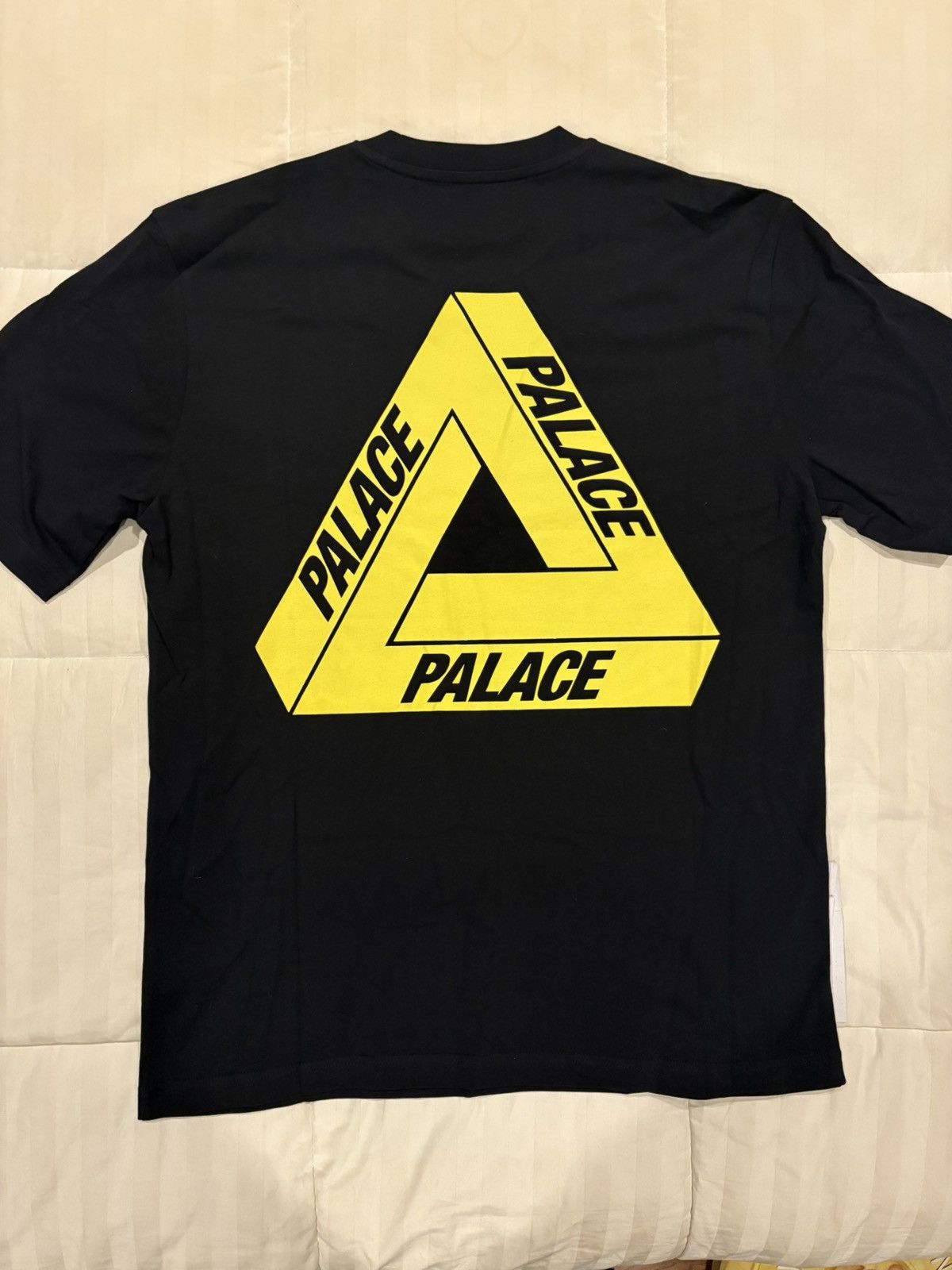Palace Skateboards Tri To Help T Shirt Black Yellow Hoodie, Sweatshirt | FlexRushtees.com
