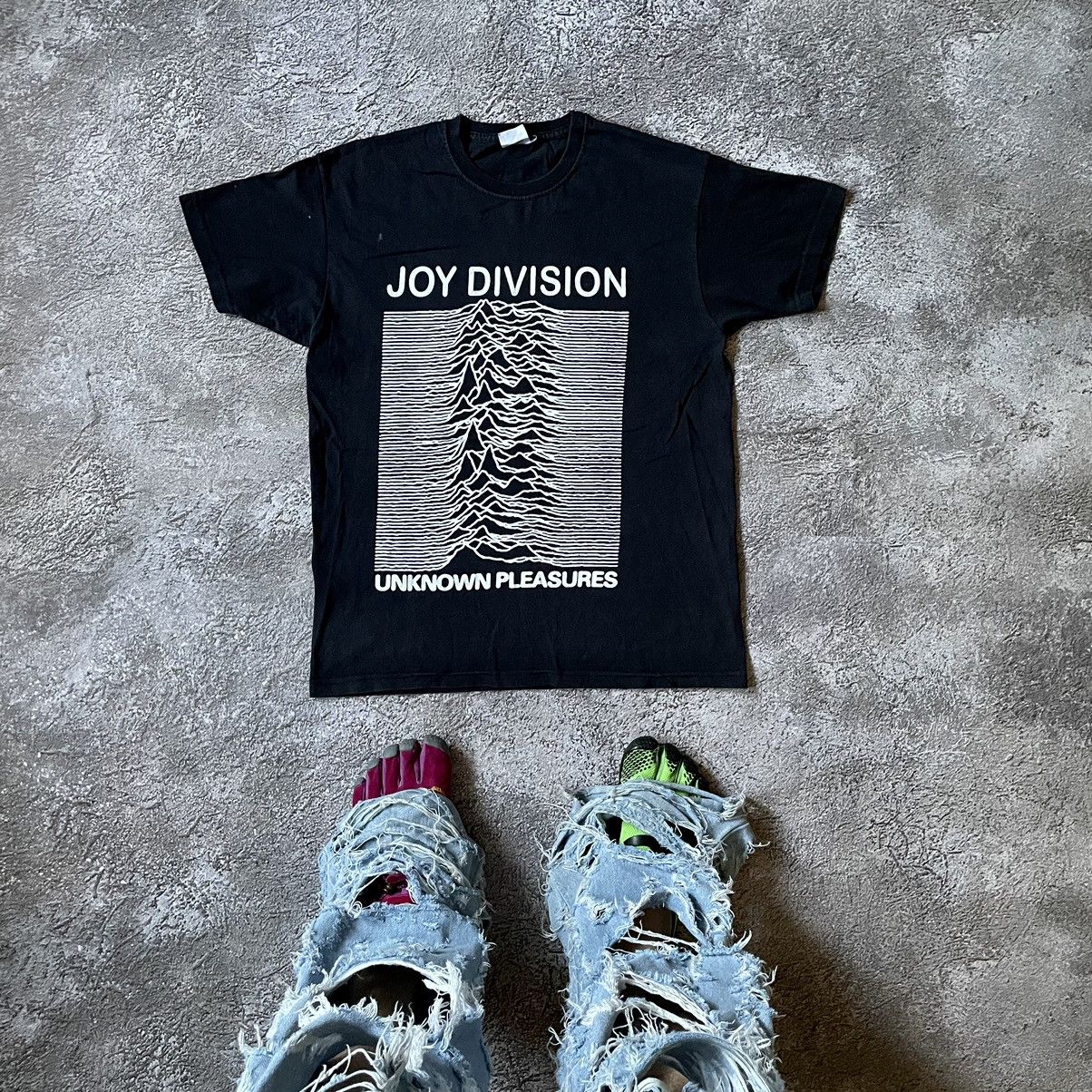 Vintage Y2k Joy Division Abstract Creepy Angry Horror Art T-Shirts, Hoodie, Sweatshirt | FlexRushtees.com