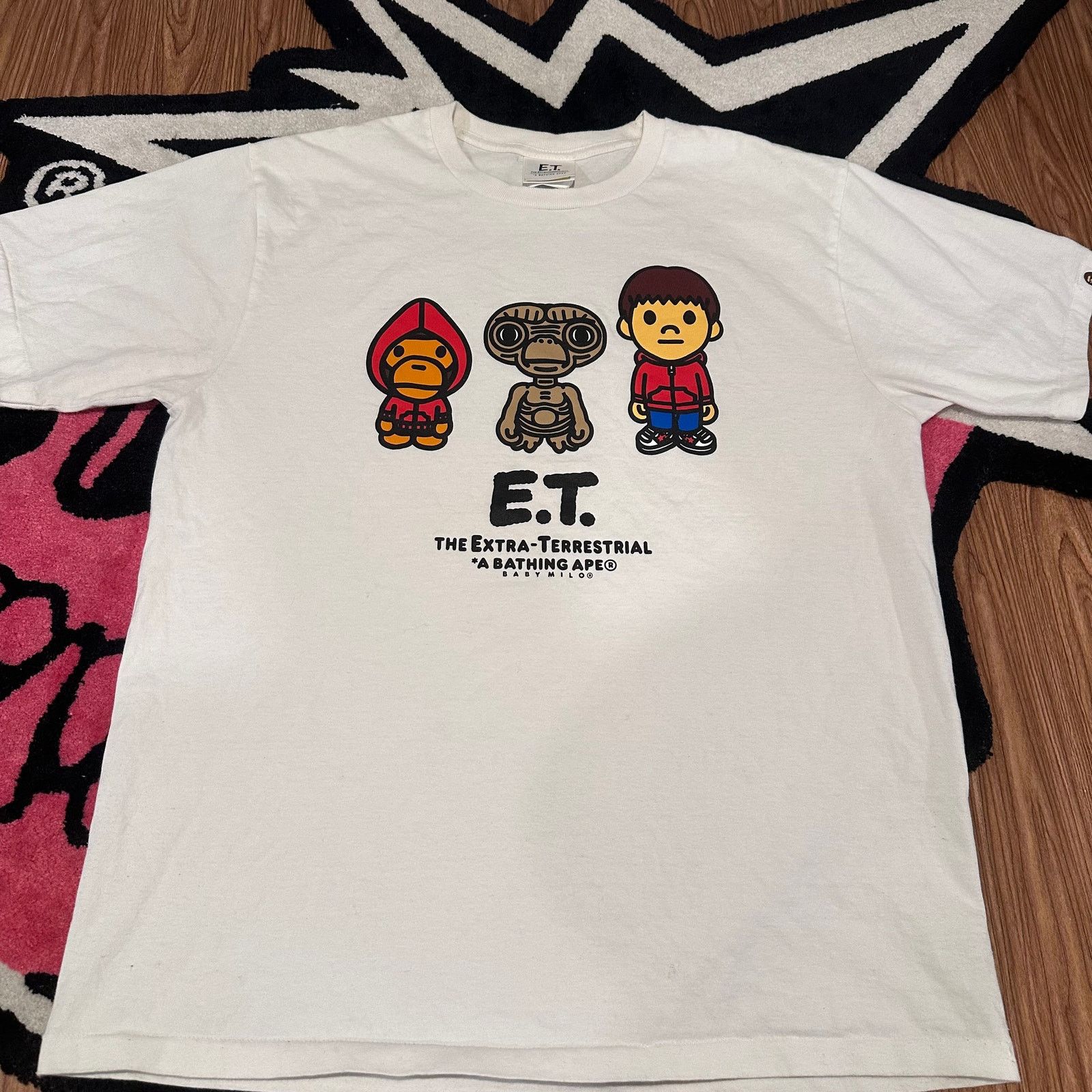 E T Kids Baby Milo Tee White Large Used Like New Hoodie, Sweatshirt | FlexRushtees.com