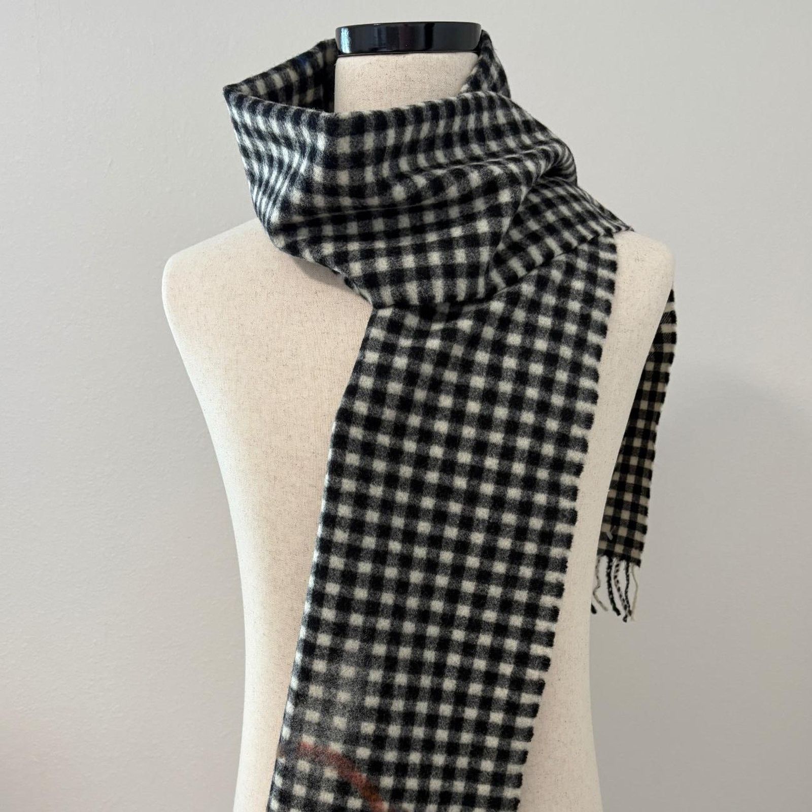Paul Smith Black And White Gingham Scarf T-Shirts, Hoodie, Sweatshirt | AU16VibeMintTees.com