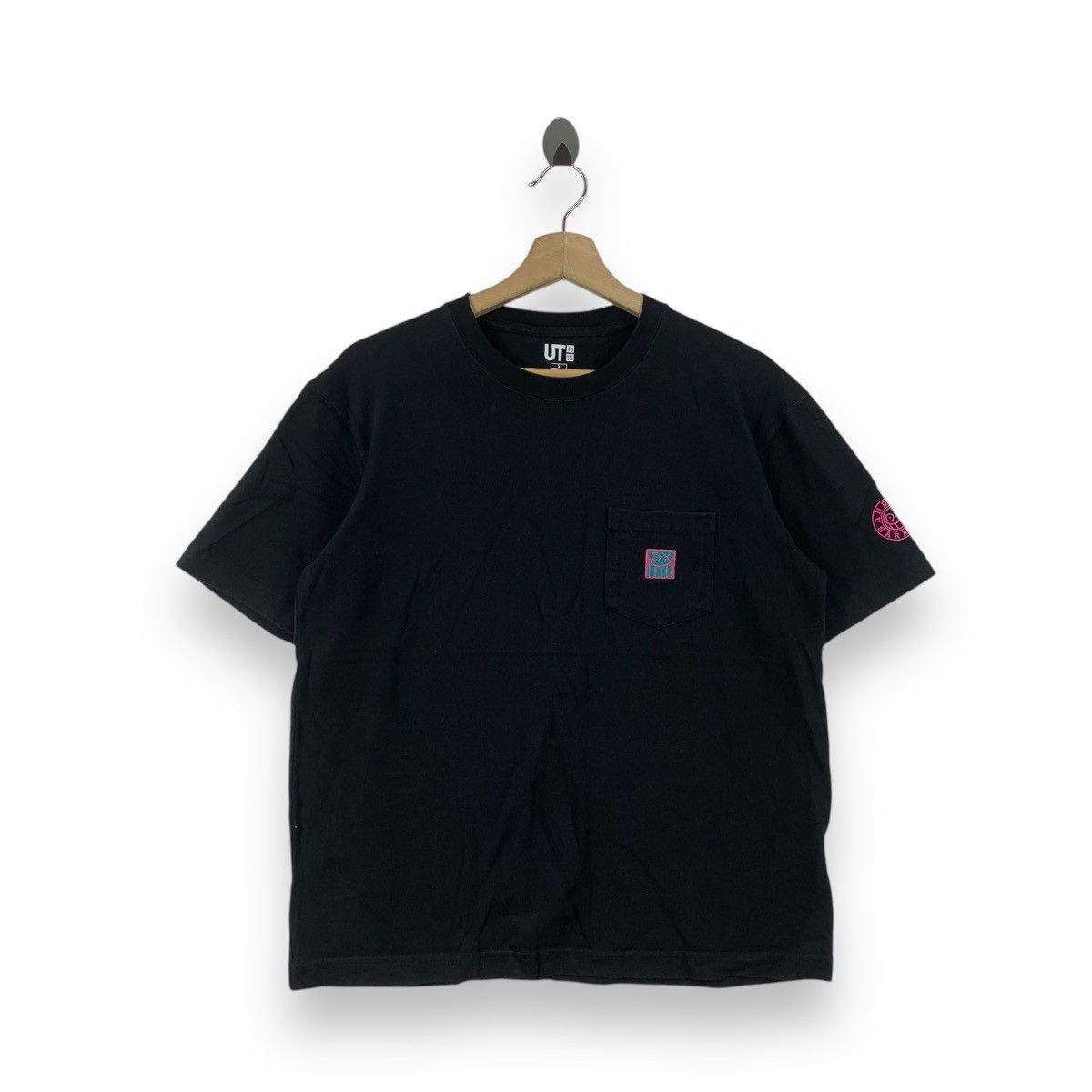 Andre Saraiva Artist Collection Pocket Tee Shirt Hoodie, Sweatshirt | FlexRushtees.com