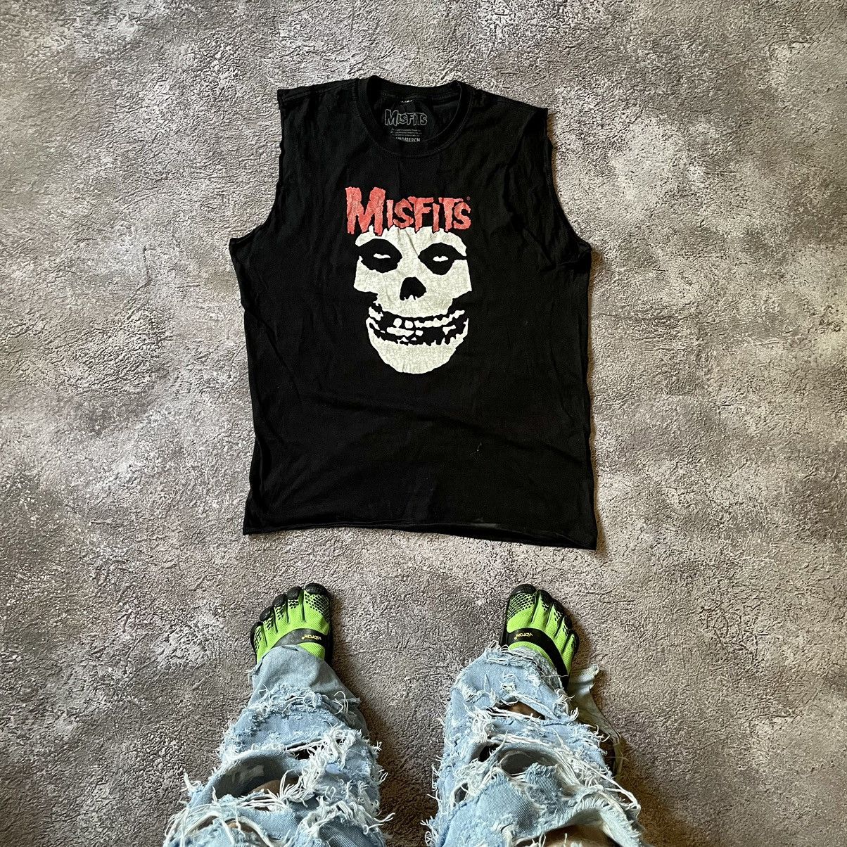 Vintage Y2k Misfits Creepy Face Abstract Angry Horror Bones T-Shirts, Hoodie, Sweatshirt | FlexRushtees.com