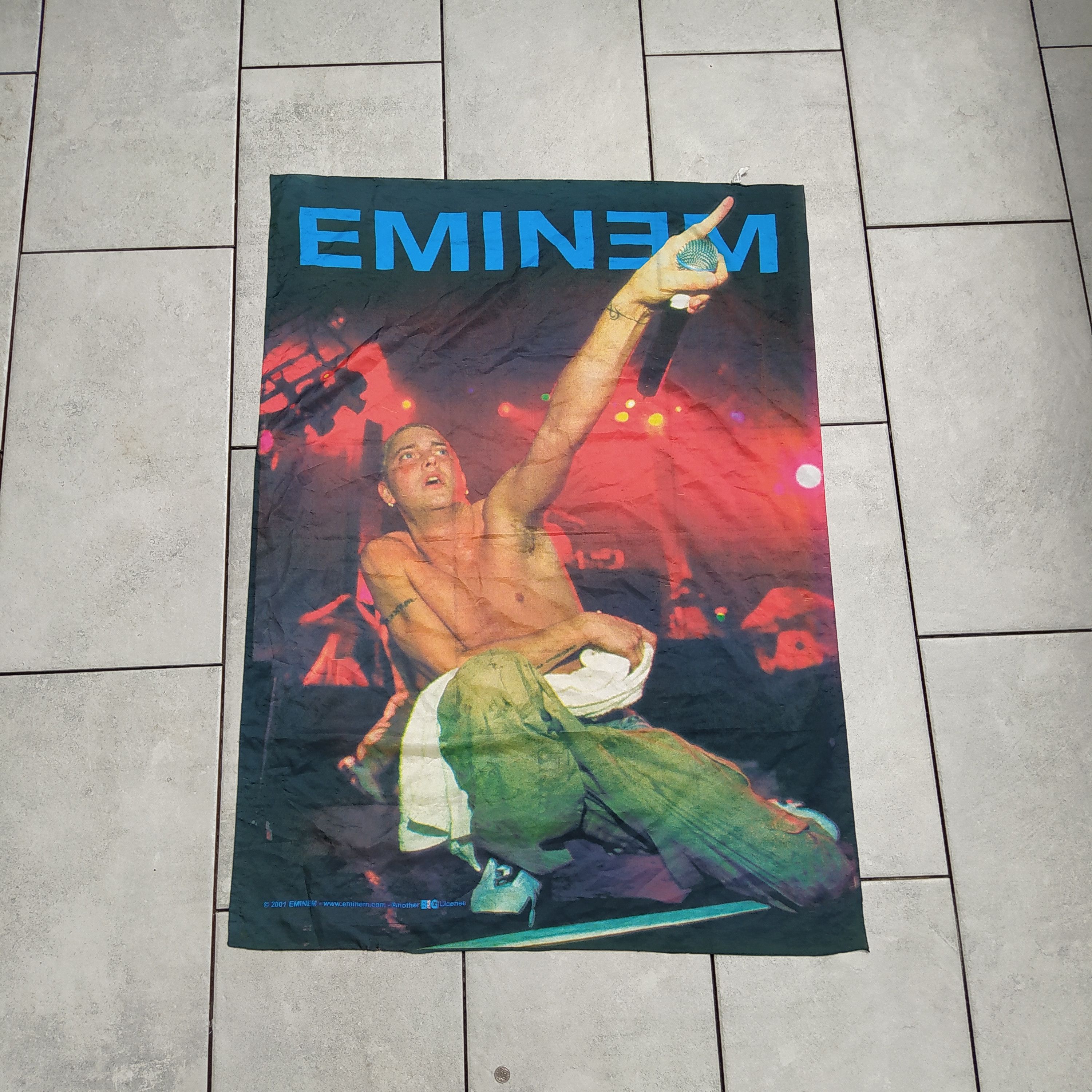 Rap Tees X Vintage 2001 Eminem Flag Tapestry Textile Poster Hoodie, Sweatshirt | AU16VibeMintTees.com