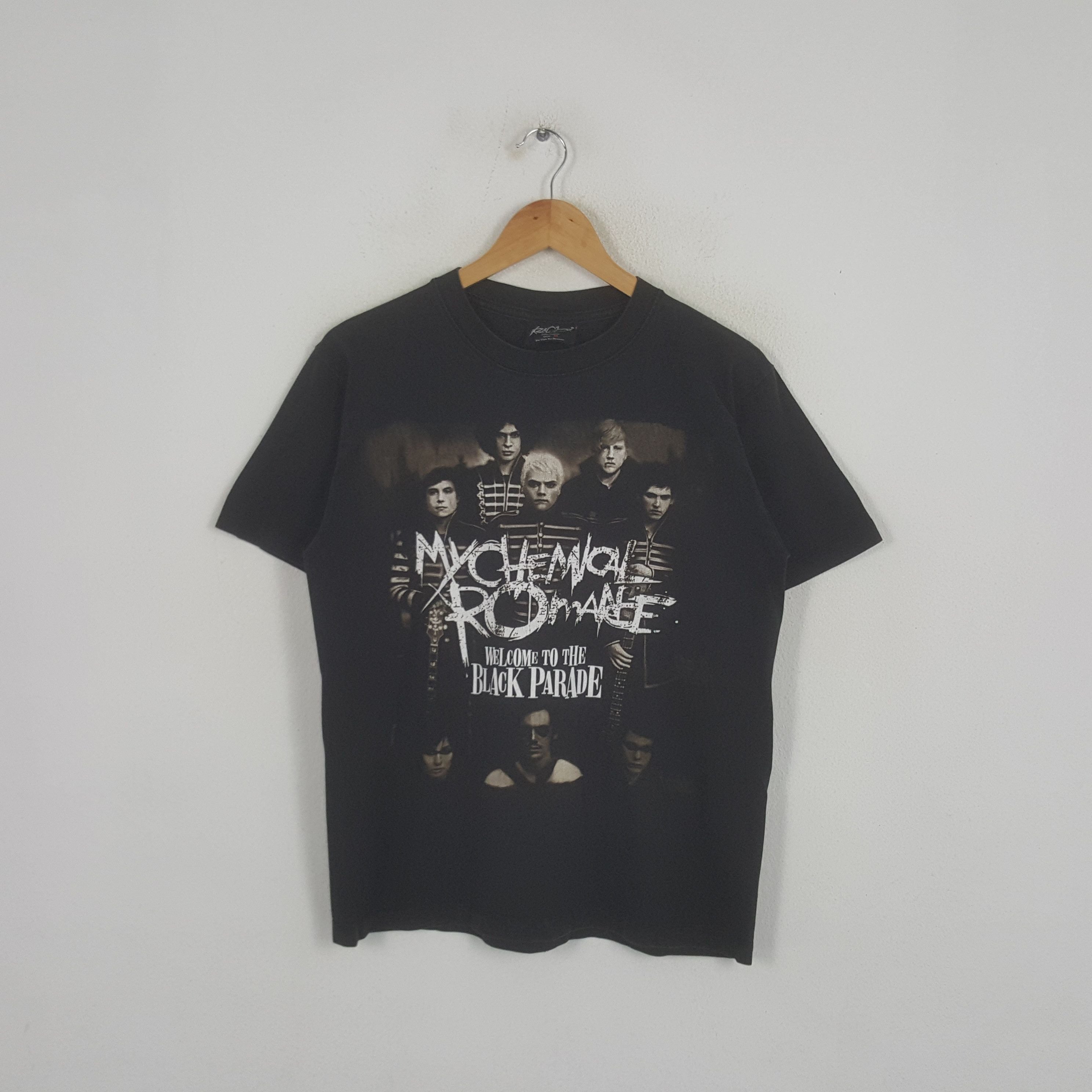 Vintage My Chemical Romance American Rock Band Emo Tshirt Hoodie, Sweatshirt | FlexRushtees.com