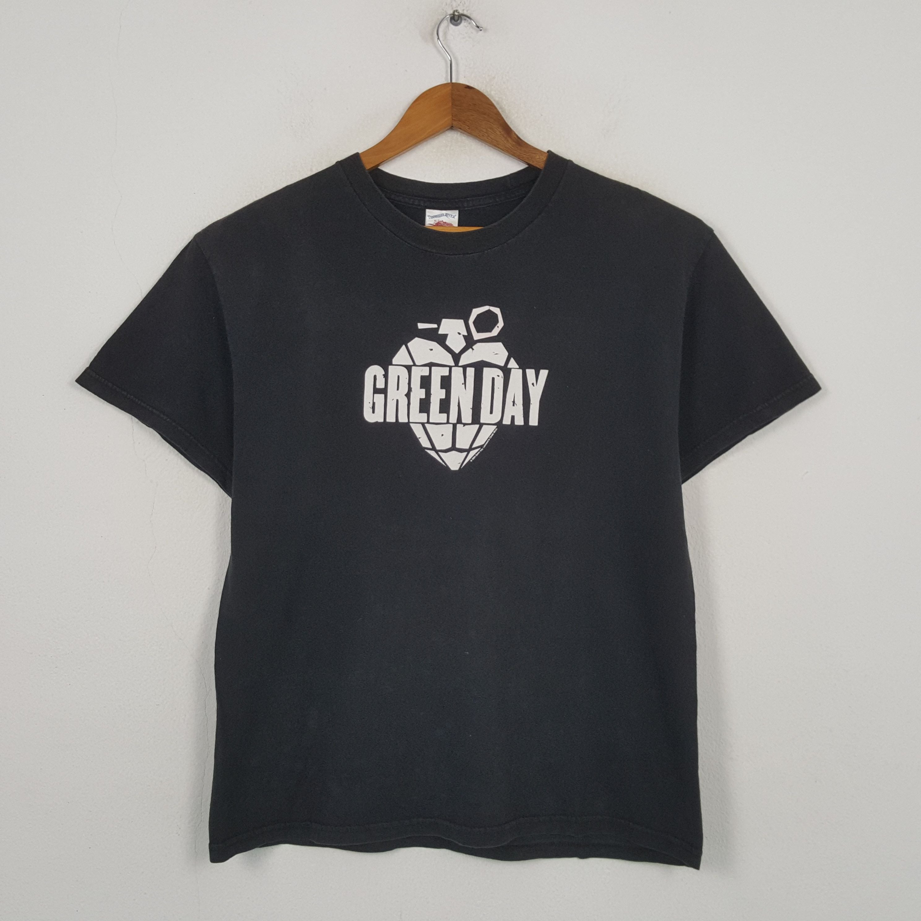 Band Tees Vintage Green Day American Rock Band T Shirt Rr3 Hoodie, Sweatshirt | FlexRushtees.com