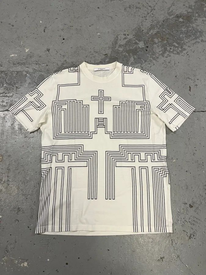Ss2015 Givenchy White Cross T Shirt By Riccardo Tisci Hoodie, Sweatshirt | FlexRushtees.com