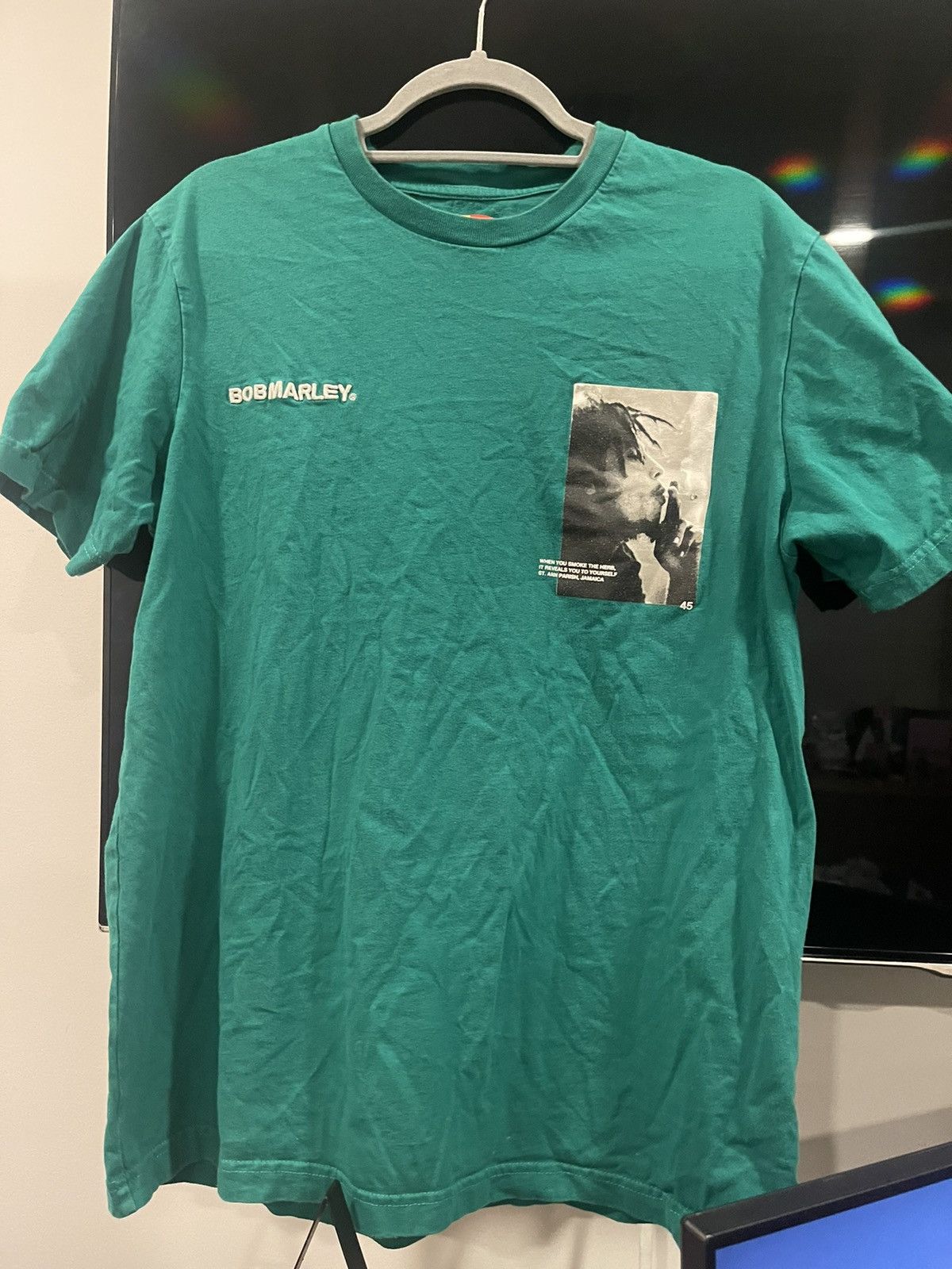 Marley Bob Marley Shoe Palace Green T Shirt Hoodie, Sweatshirt | FlexRushtees.com