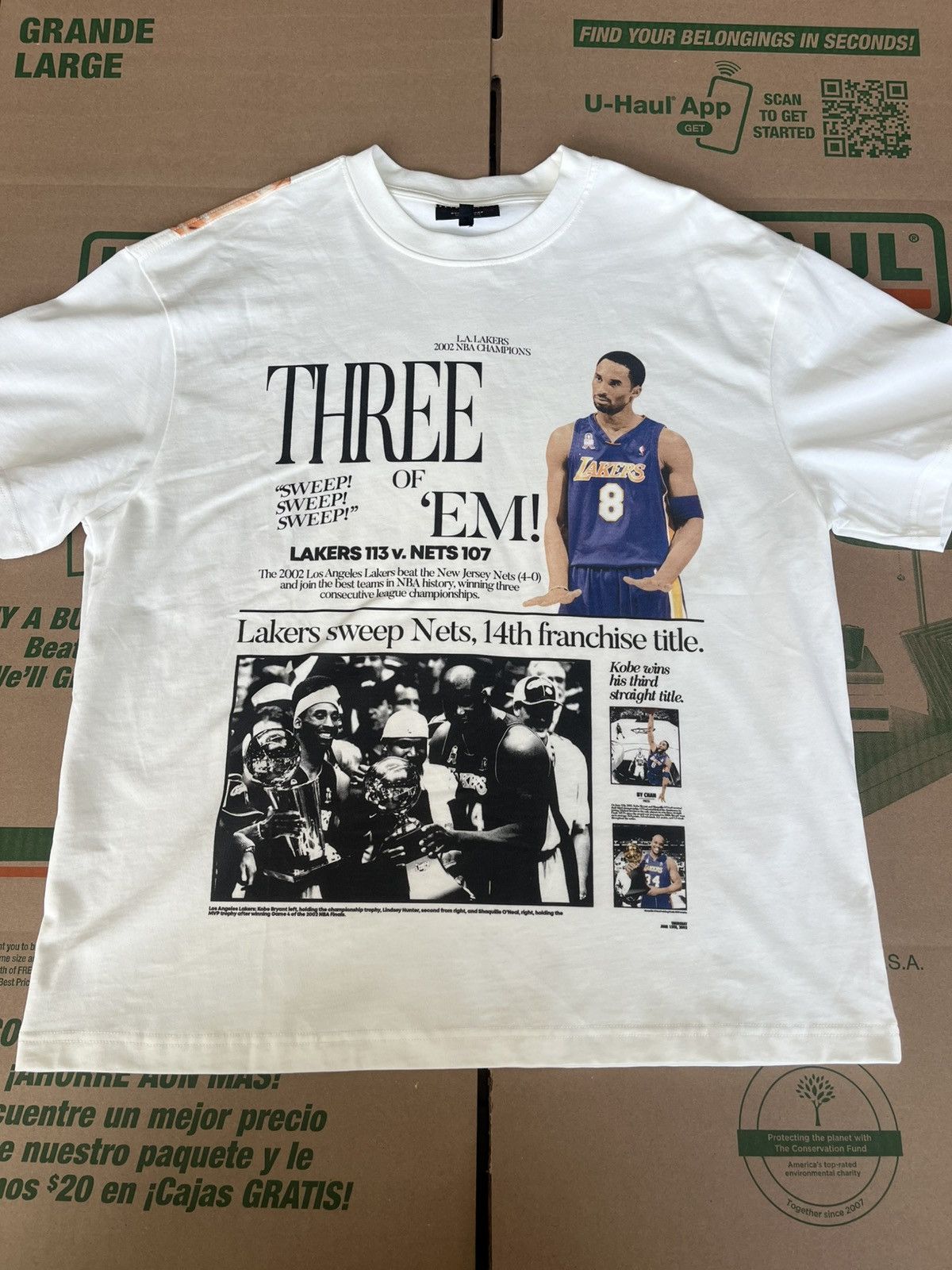 Other Kobe Bryant Lakers 2002 Three Peat Newspaper Tee Hoodie, Sweatshirt | FlexRushtees.com