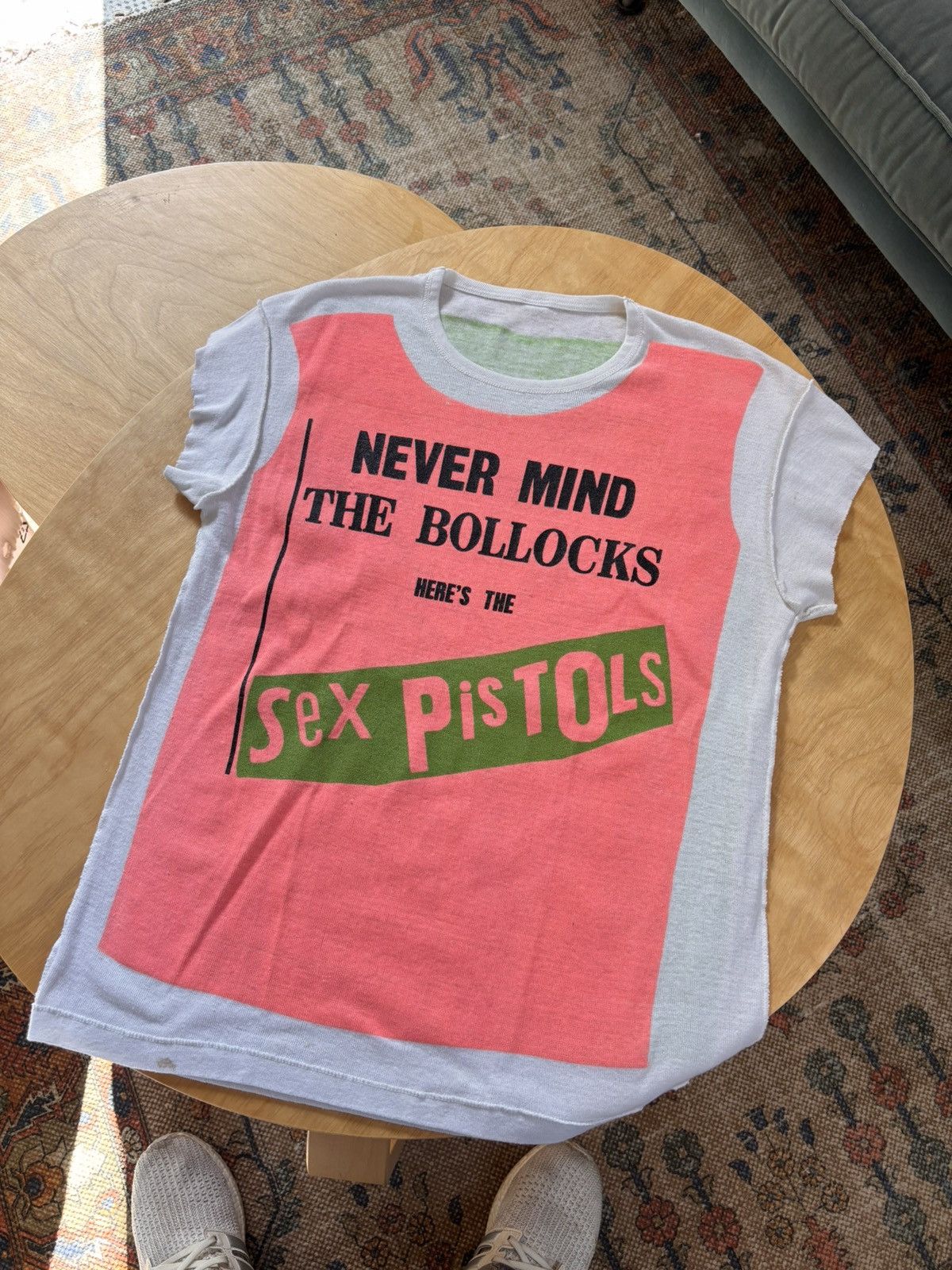 Vintage 70s Sex Pistols Nevermind The Bullocks Promo T Shirt Hoodie, Sweatshirt | AU16VibeMintTees.com