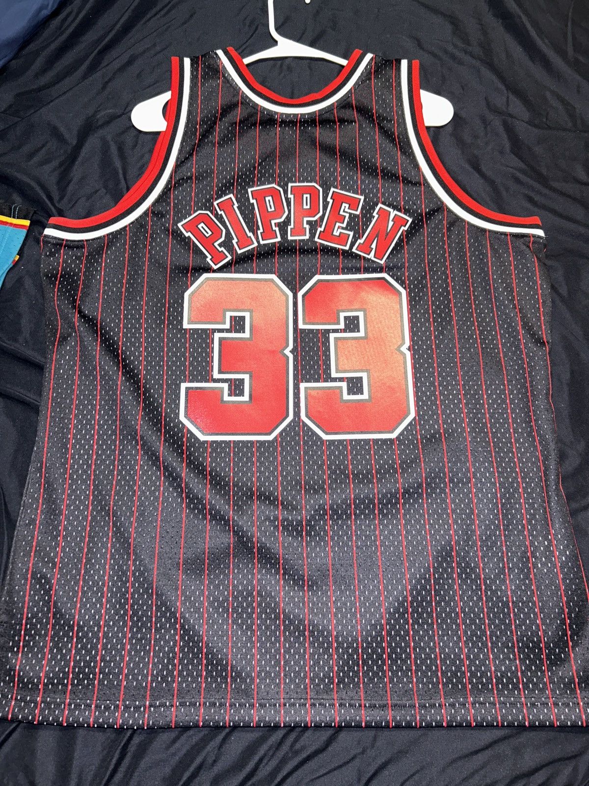 Mitchell Ness Bulls Scottie Pippen Swingman Jersey