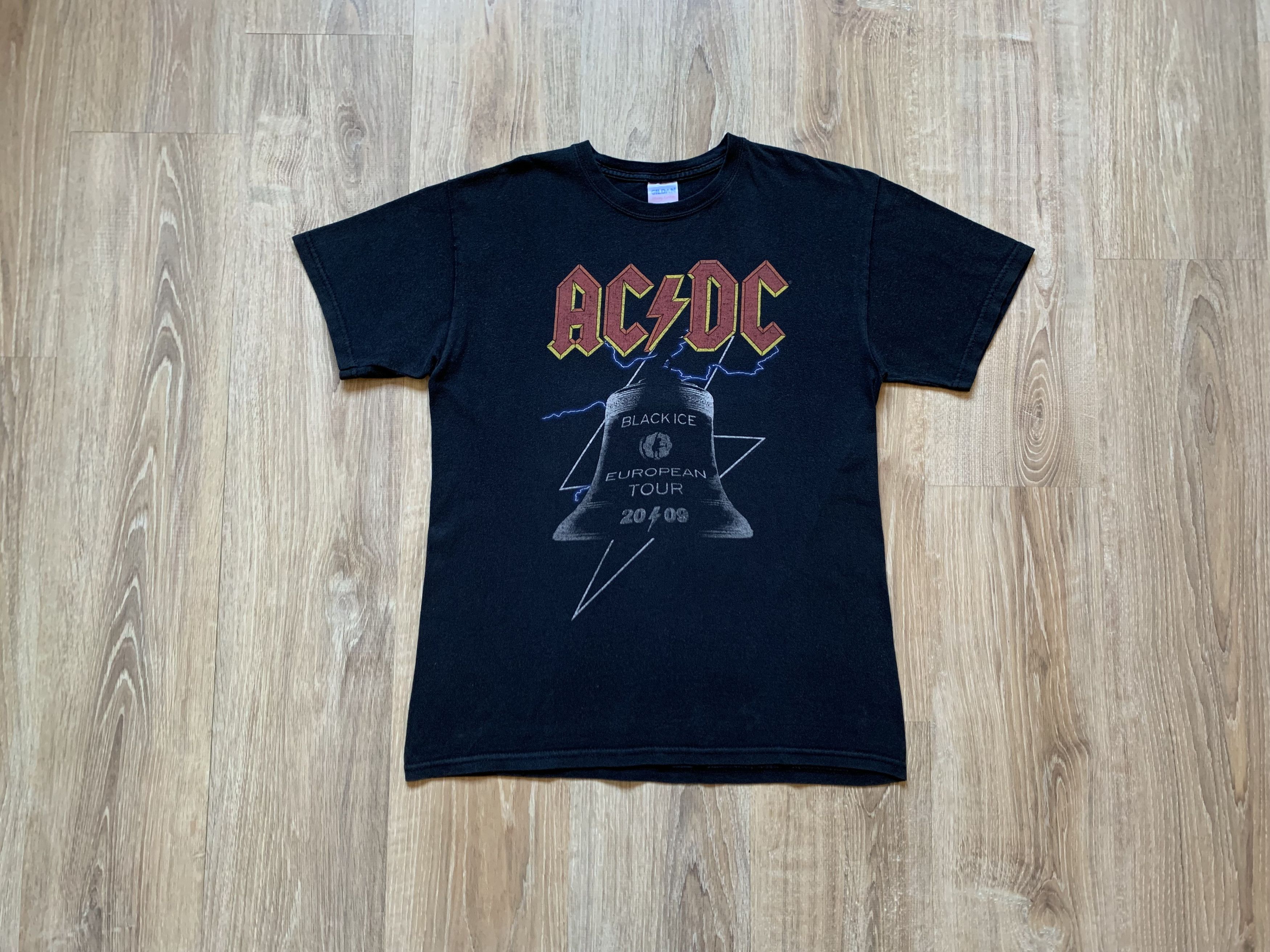 Vintage Ac Dc Black Ice 2009 European Tour T Shirt Hoodie, Sweatshirt | FlexRushtees.com