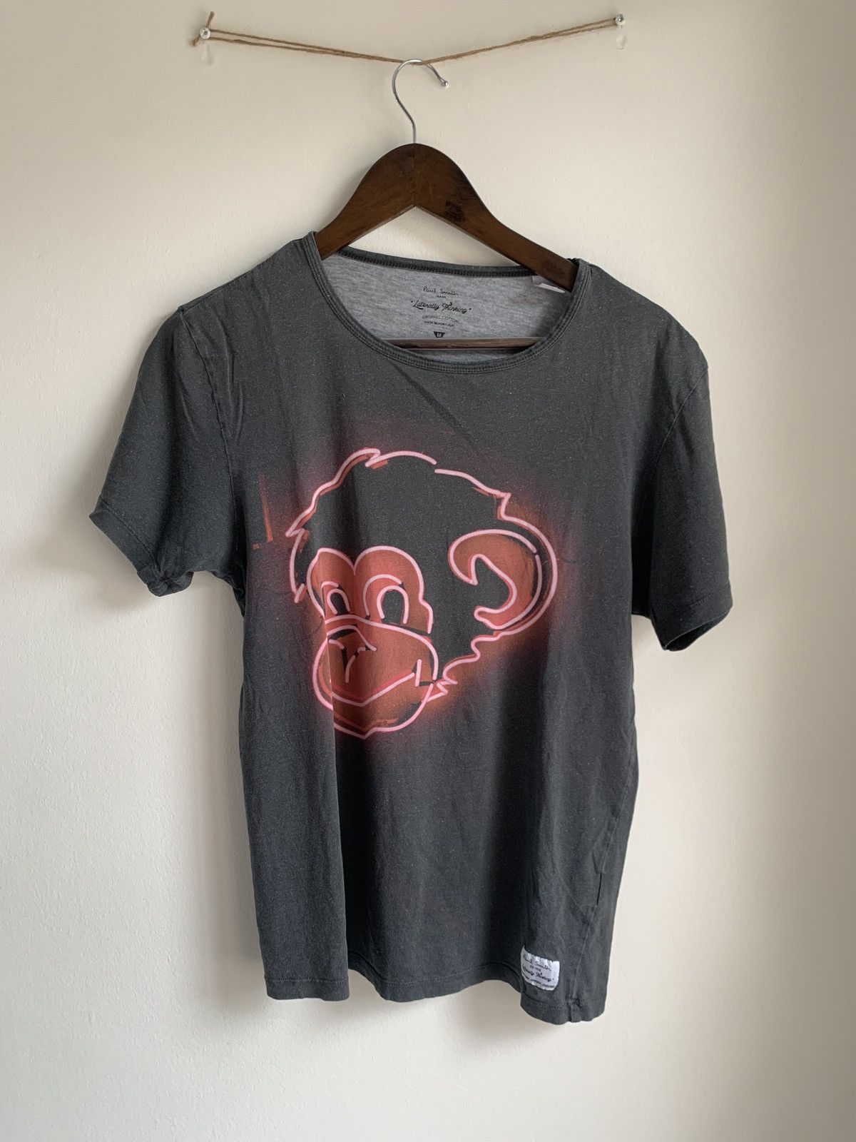 Smith Paul Smith Neon Monkey T Shirt Size M Hoodie, Sweatshirt | AU16VibeMintTees.com