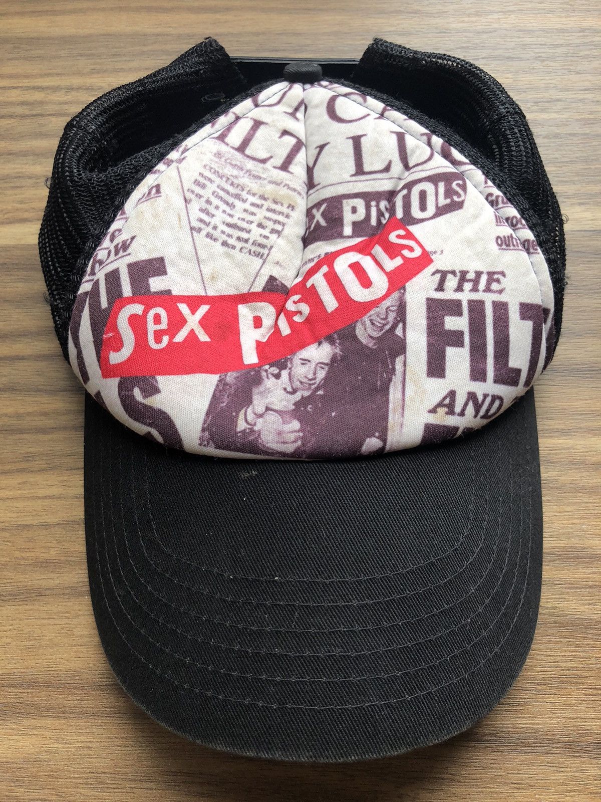 Band Tees Vintage Sex Pistols Trucker Cap Hoodie, Sweatshirt | AU16VibeMintTees.com
