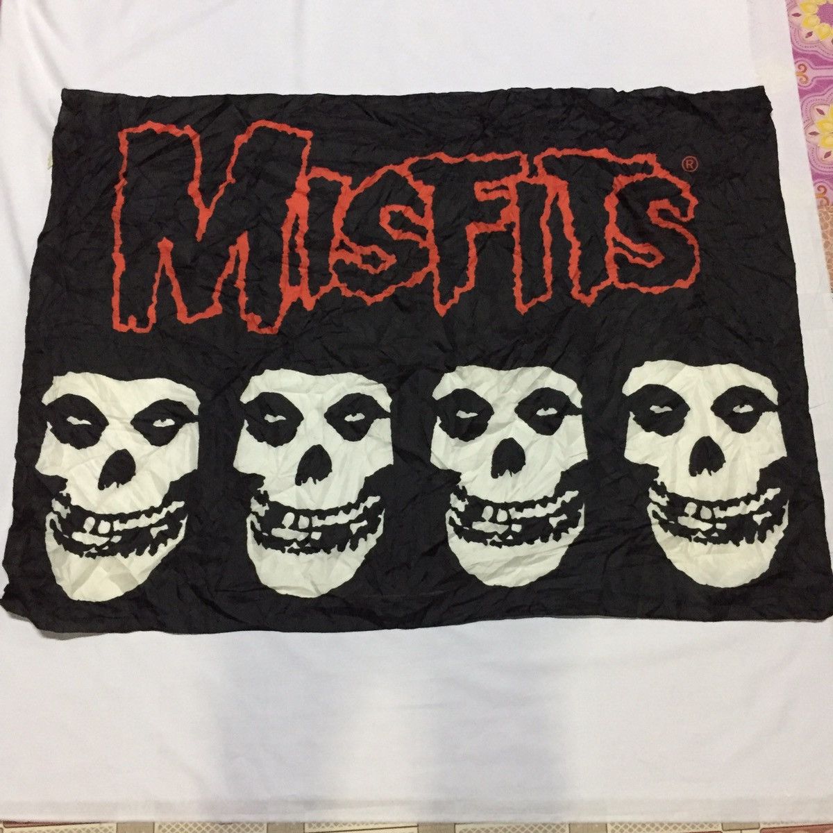 Misfits X Vintage Vintage Misfits Polyster Scarf T-Shirts, Hoodie, Sweatshirt | FlexRushtees.com