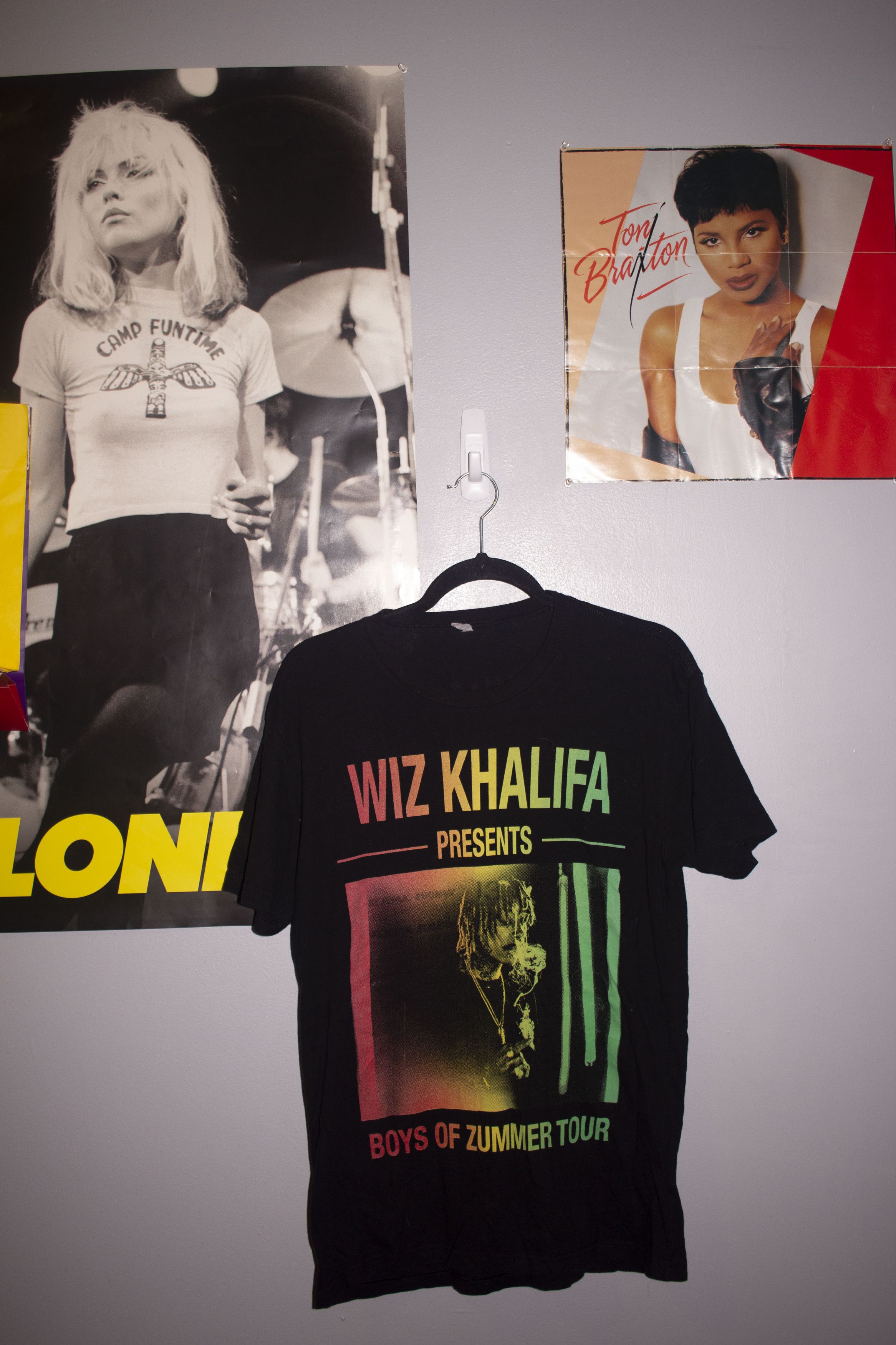 Vintage 2015 Wiz Khalifa Boys Zummer W The Fall Out Boys T-Shirts, Hoodie, Sweatshirt | FlexRushtees.com