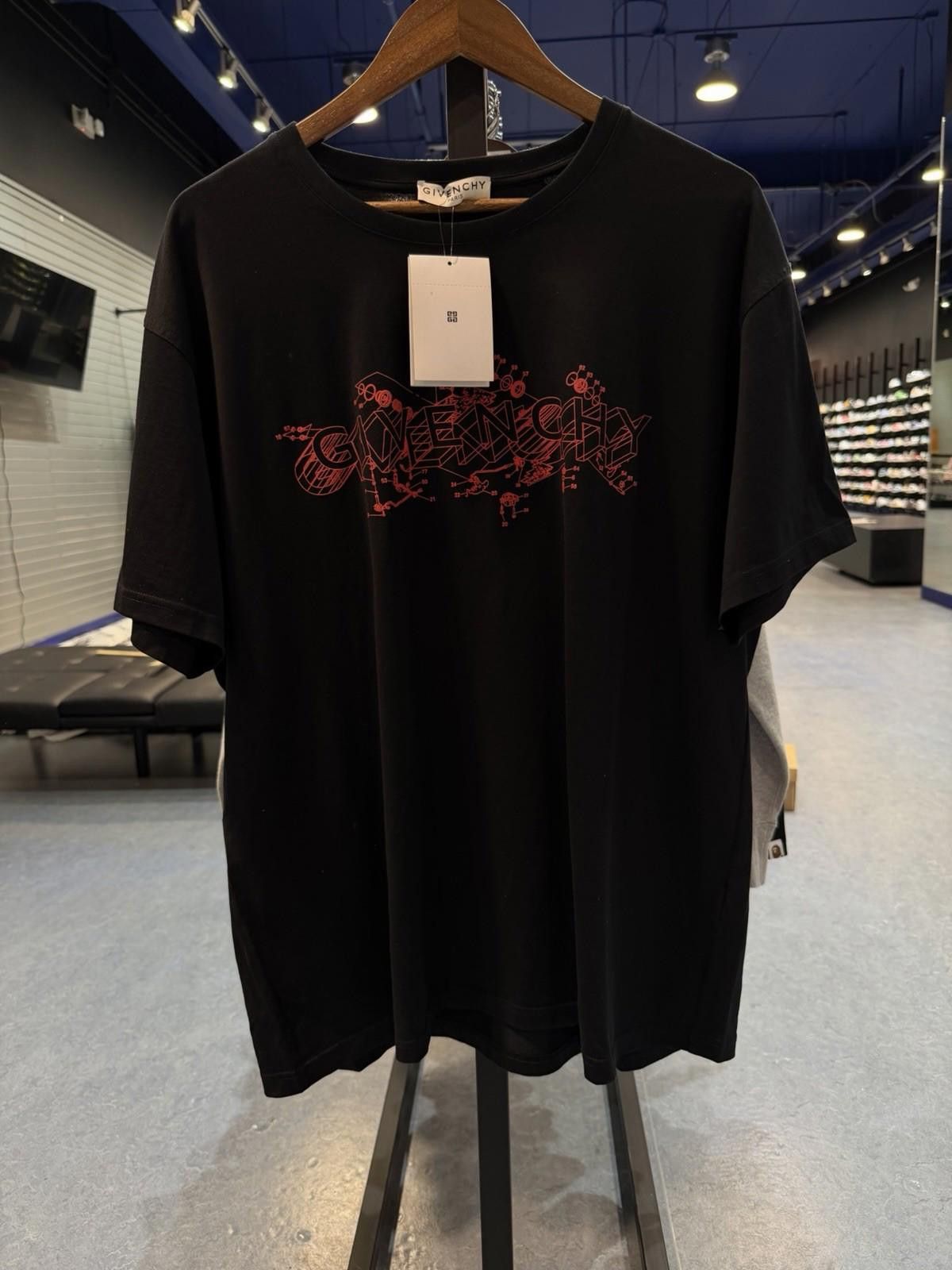 Givenchy Mens T Shirt Givenchy Paris Black S550 Retail Size Xxl Hoodie, Sweatshirt | FlexRushtees.com