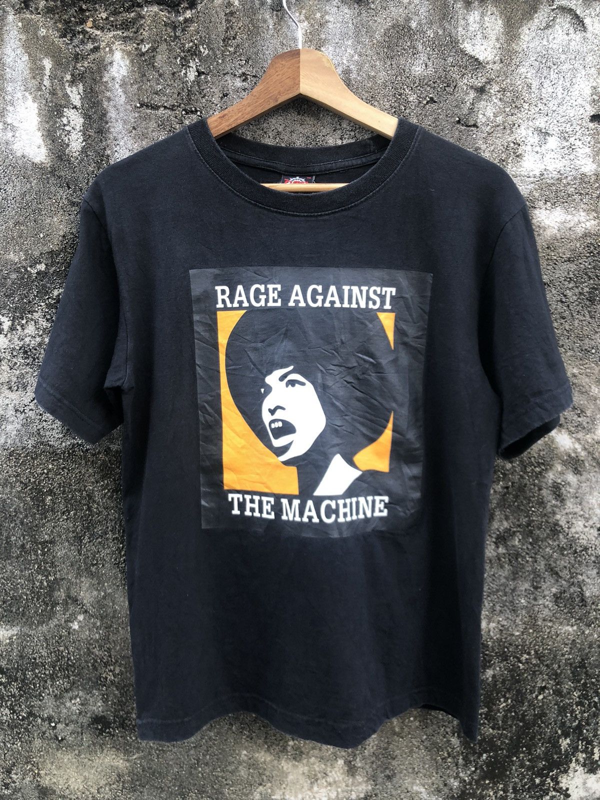 Rage Against The Machine Vintage Ratm Rage Against The Machine Angela Davis Tshirt Hoodie, Sweatshirt | FlexRushtees.com