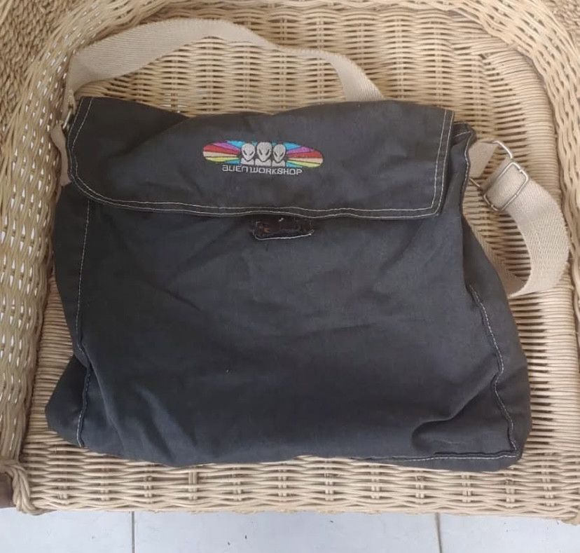 Workshop Vintage Alien Workshop Bag