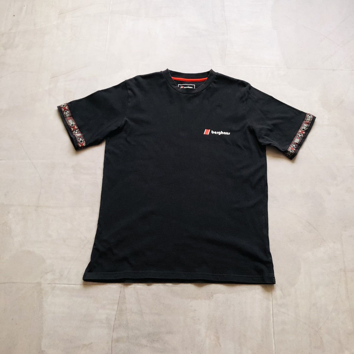 Berghaus Black Chest Printed Logo T Shirt Tee Mountain