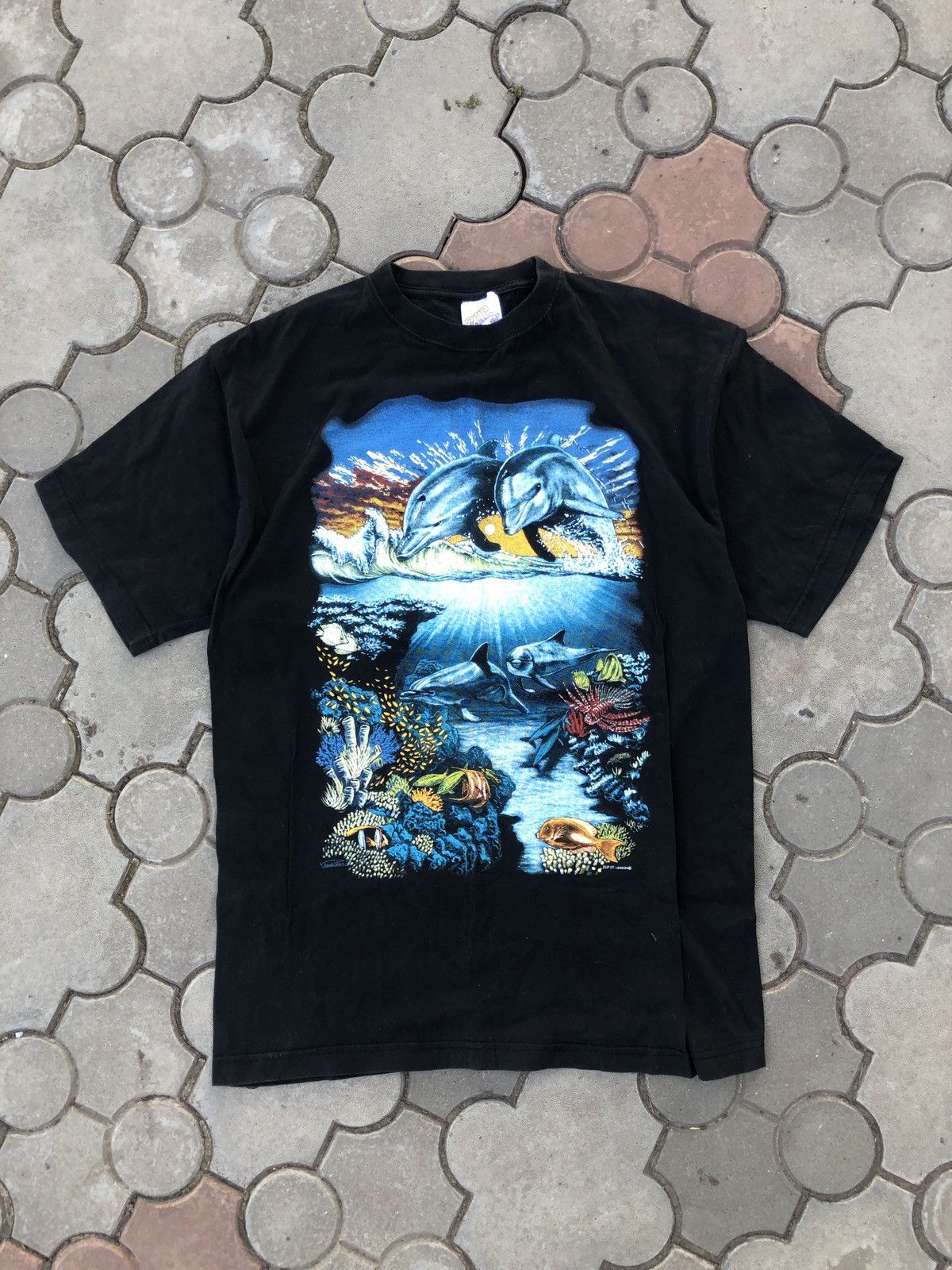 Vintage Fish Ocean World Tee Shirt