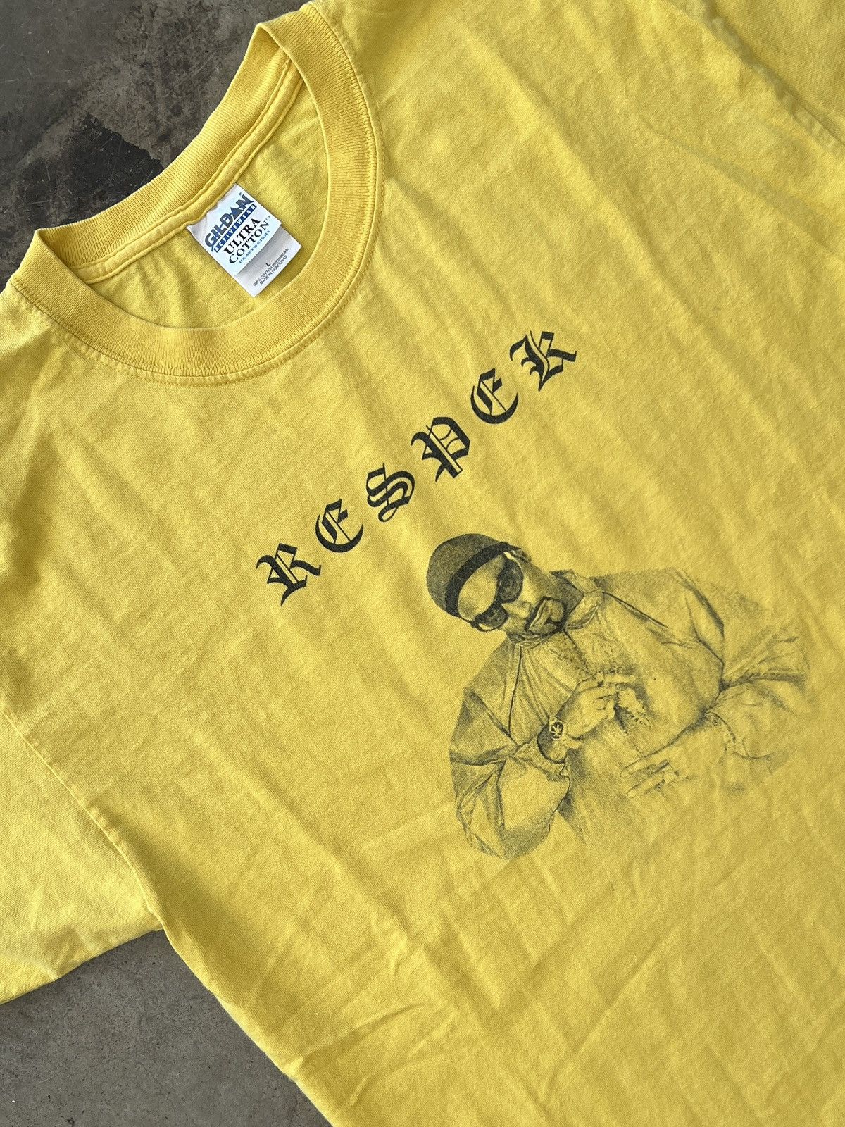 Vintage 2002 Ali G Indahouse Respek Tee Large Hoodie, Sweatshirt | FlexRushtees.com