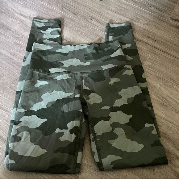 American Eagle Outfitters Aerie Chill Play Move Green Camo Patterned Leggings Sz Small