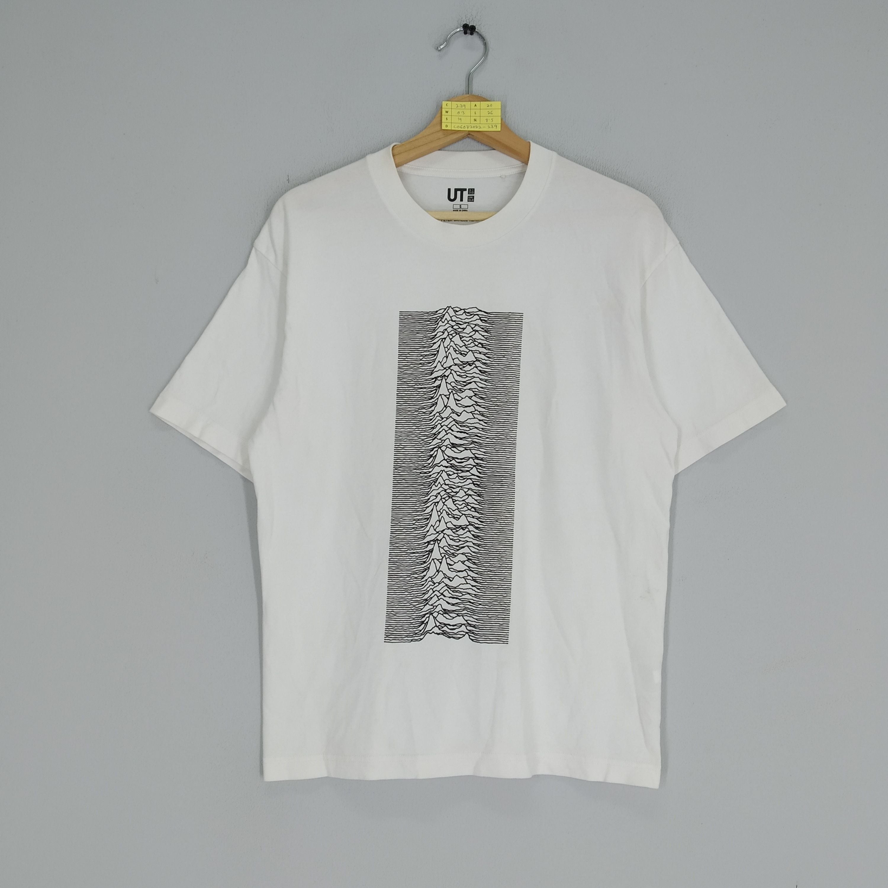 Joy Division X Uniqlo Uniqlo Peter Saville X Joy Division Unknown Pleasure Shirt Hoodie, Sweatshirt | FlexRushtees.com