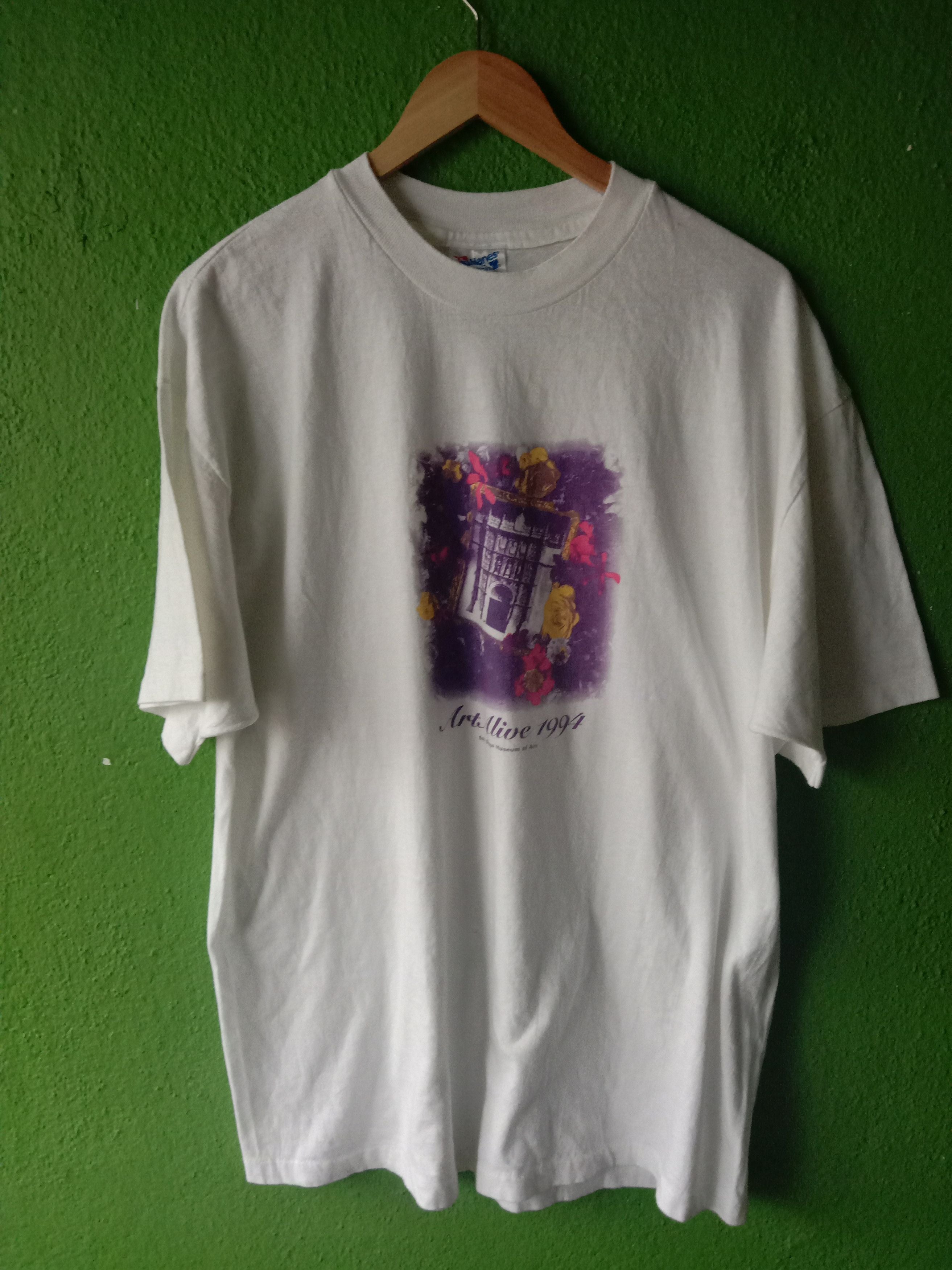 Vintage 90s Art Museum Tee Hoodie, Sweatshirt | FlexRushtees.com
