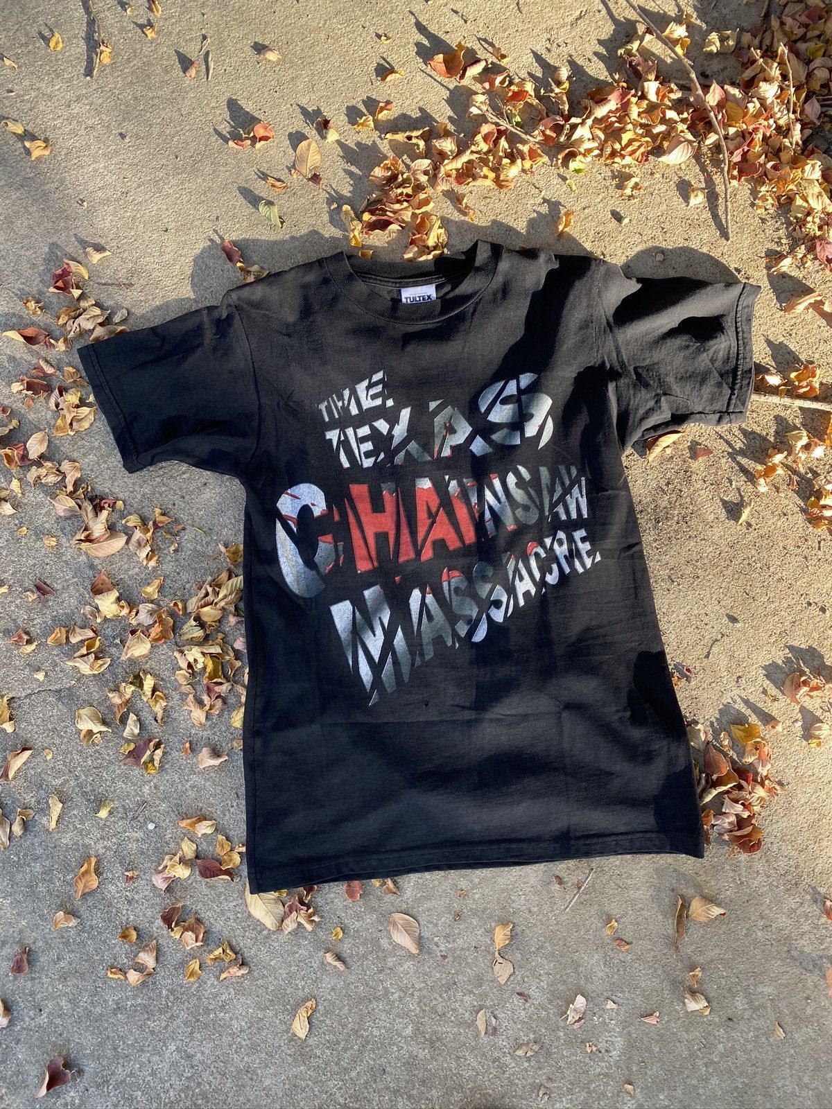 Vintage Texas Chainsaw Massacre Promo Shirt Hoodie, Sweatshirt | FlexRushtees.com
