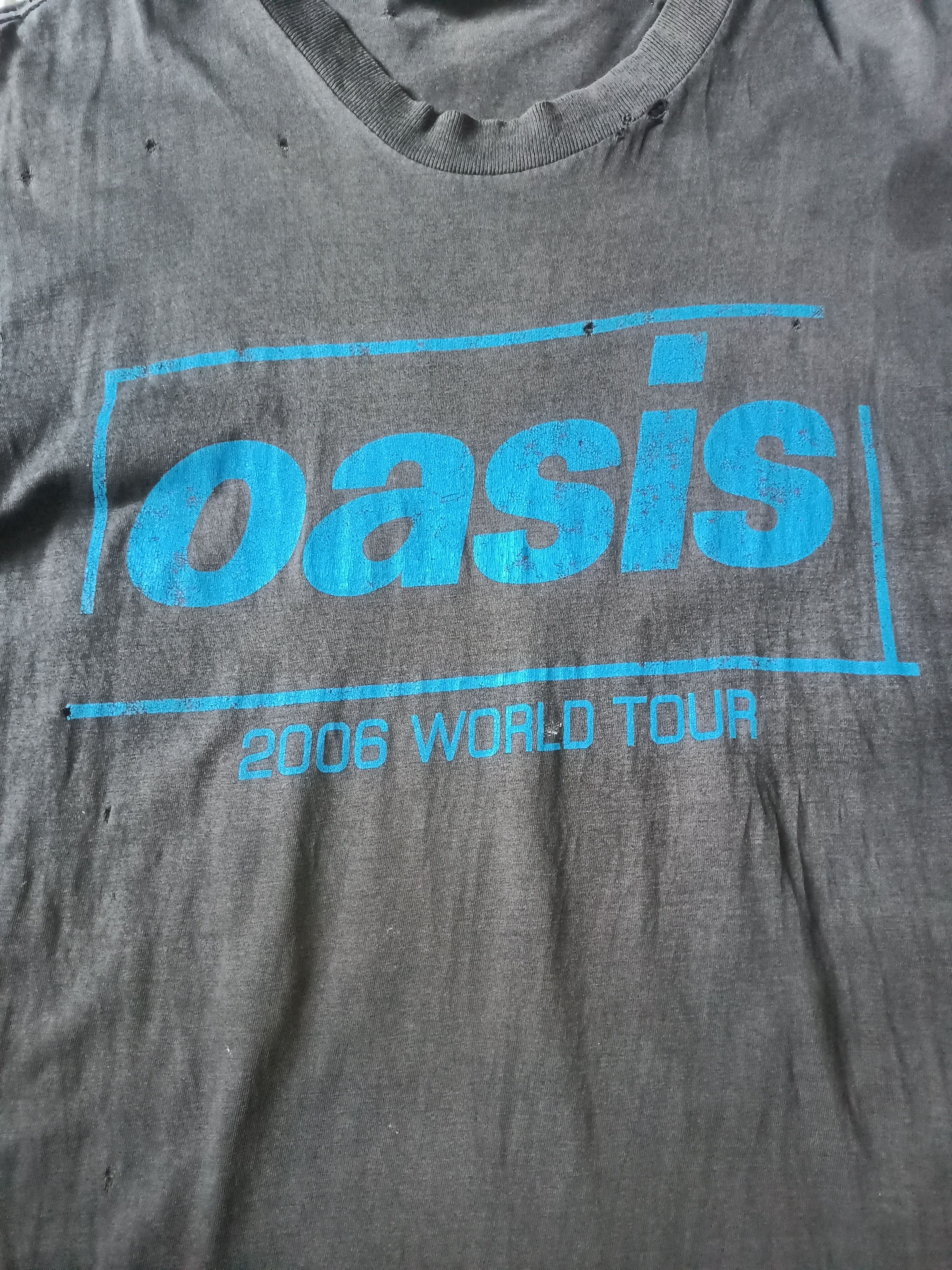 Vintage True Amazing Distress Vintage Bootleg Oasis Band Tees 00 S Hoodie, Sweatshirt | FlexRushtees.com