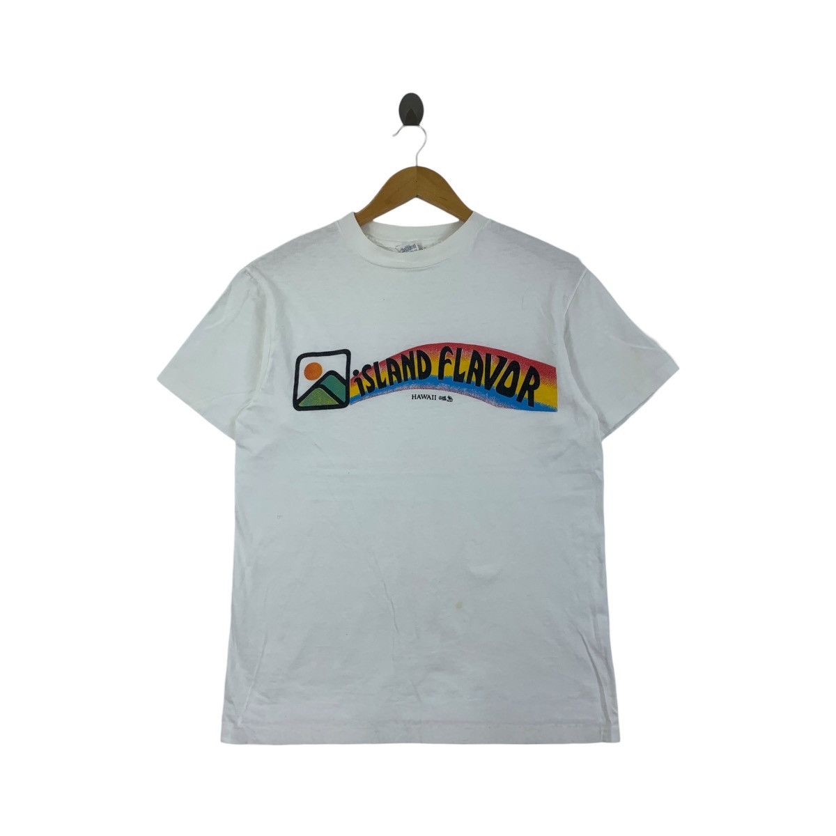 Hanes Vintage 1988 Hawaii Island Flavor Illustration Beach