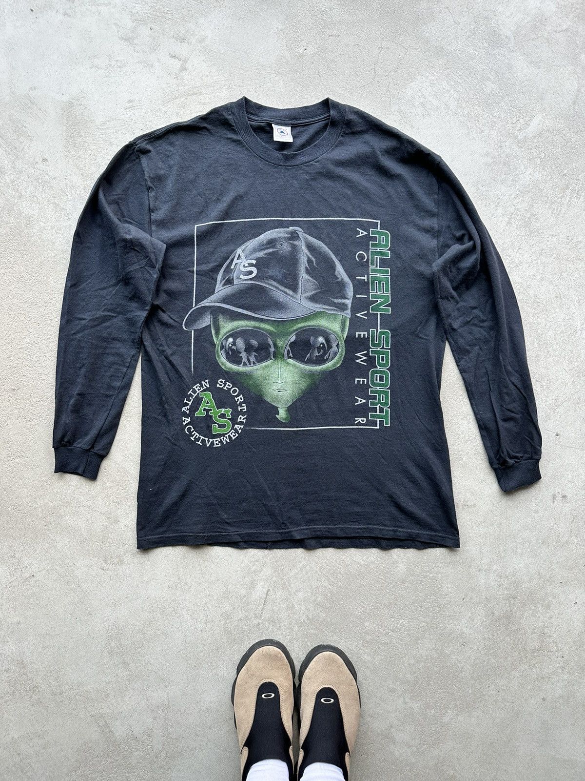 Vintage 90 S Alien Sports Activewear T Shirt Longsleeve