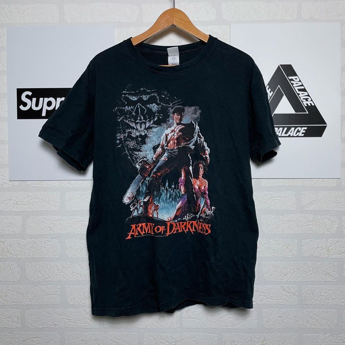 Expert Horror Evil Dead Army Of Darkness 2009 T Shirt Horror Movie Y2k