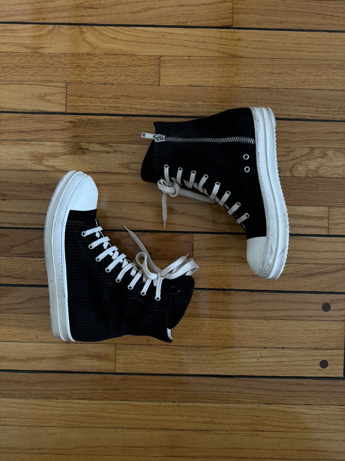 Owens Drkshdw Rick Owens Corduroy Ramones T-Shirts, Hoodie, Sweatshirt | AU16VibeMintTees.com