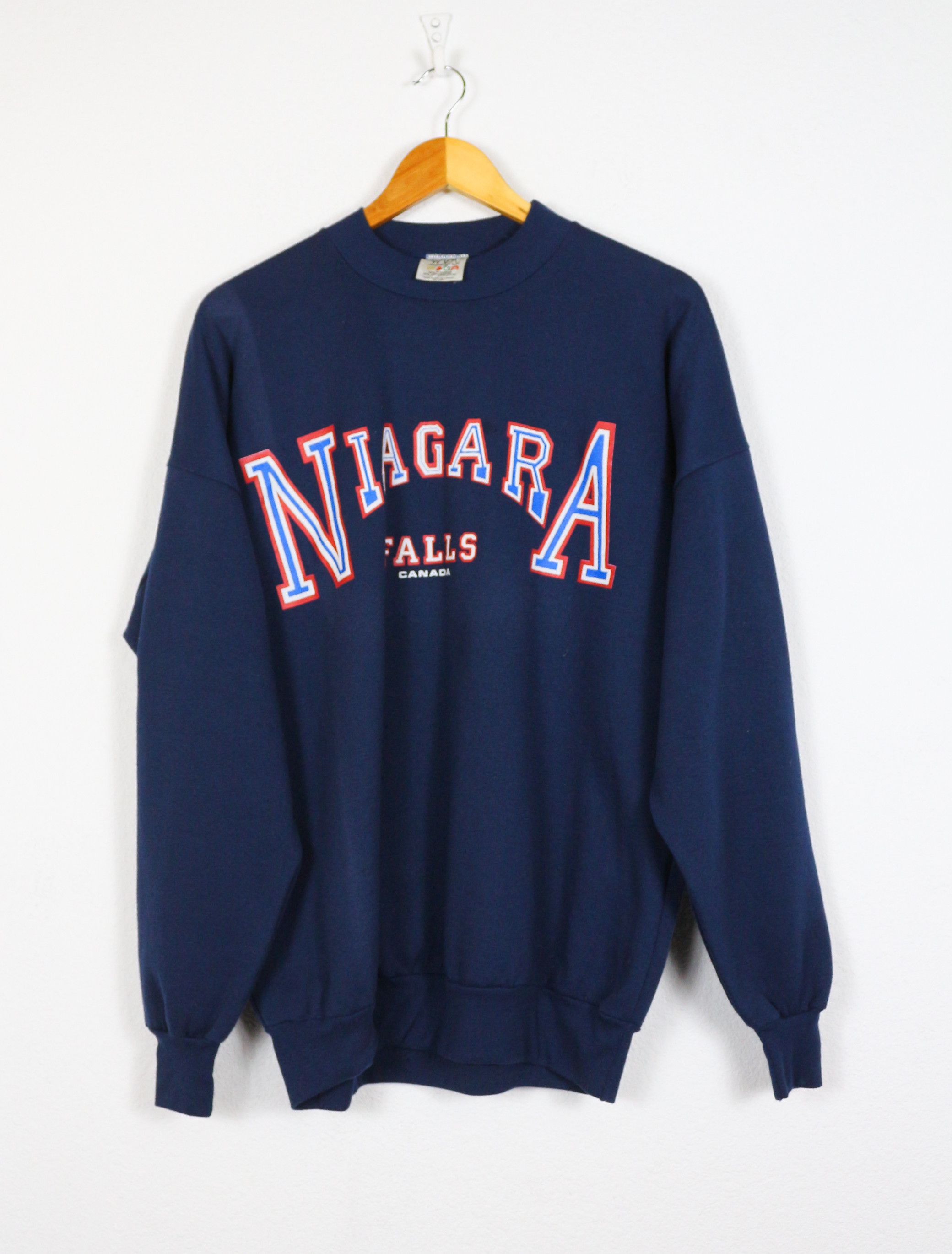 Vintage Canada Niagara Falls Graphic Swetshirt Oversized 90s T-Shirts, Hoodie, Sweatshirt | FlexRushtees.com