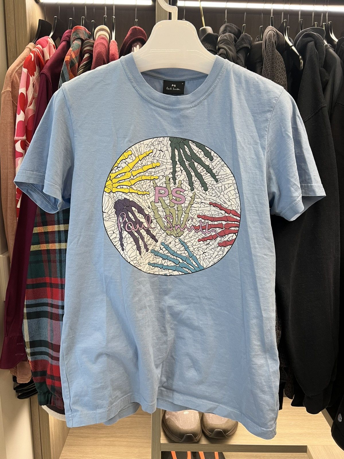 Smith Paul Smith Skeleton Hands Tshirt Hoodie, Sweatshirt | AU16VibeMintTees.com