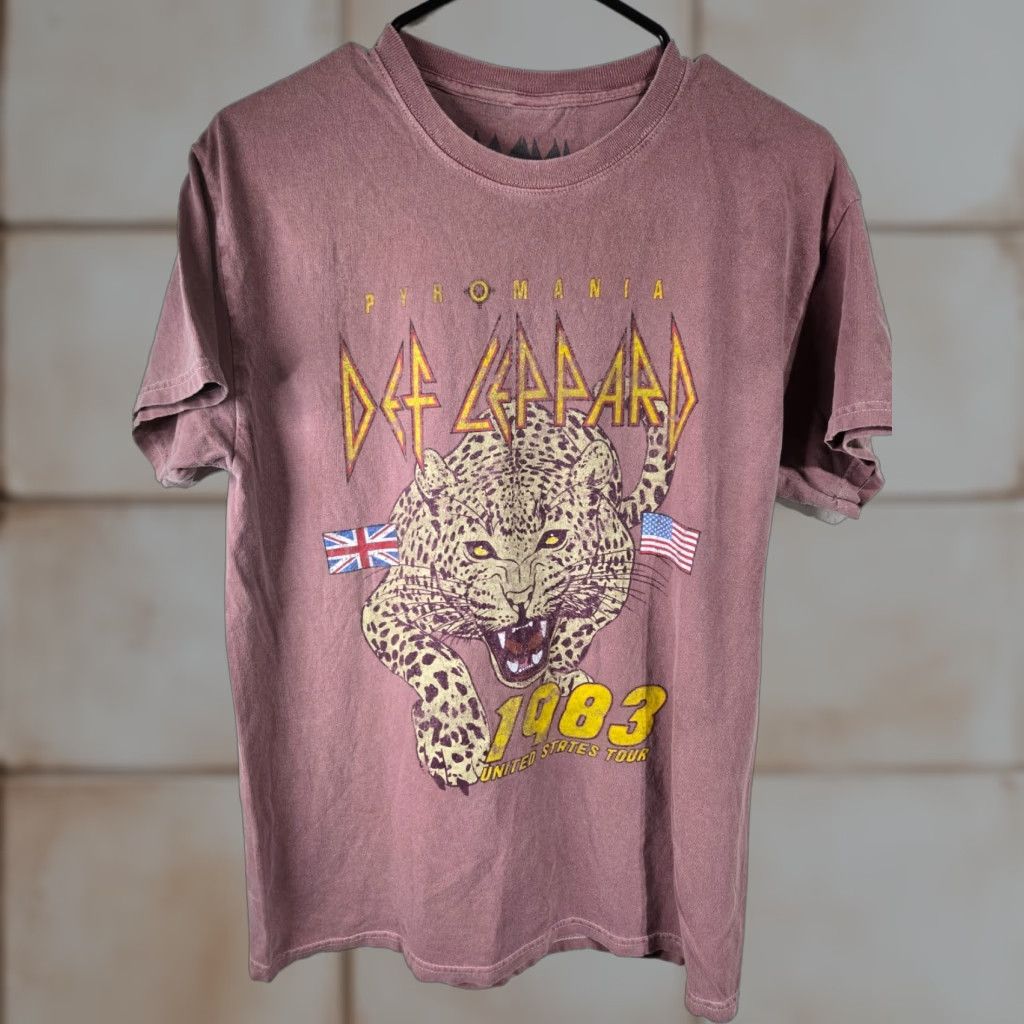 Etro Def Leppard T Shirt Mens Size Small Purple Retro Rock Band Pyromania 1983 Tee Hoodie, Sweatshirt | FlexRushtees.com
